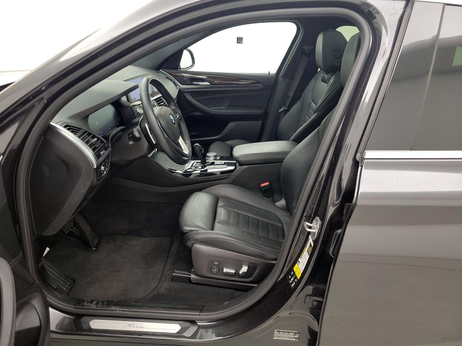 Thumbnail: 2021 BMW X4 - 11