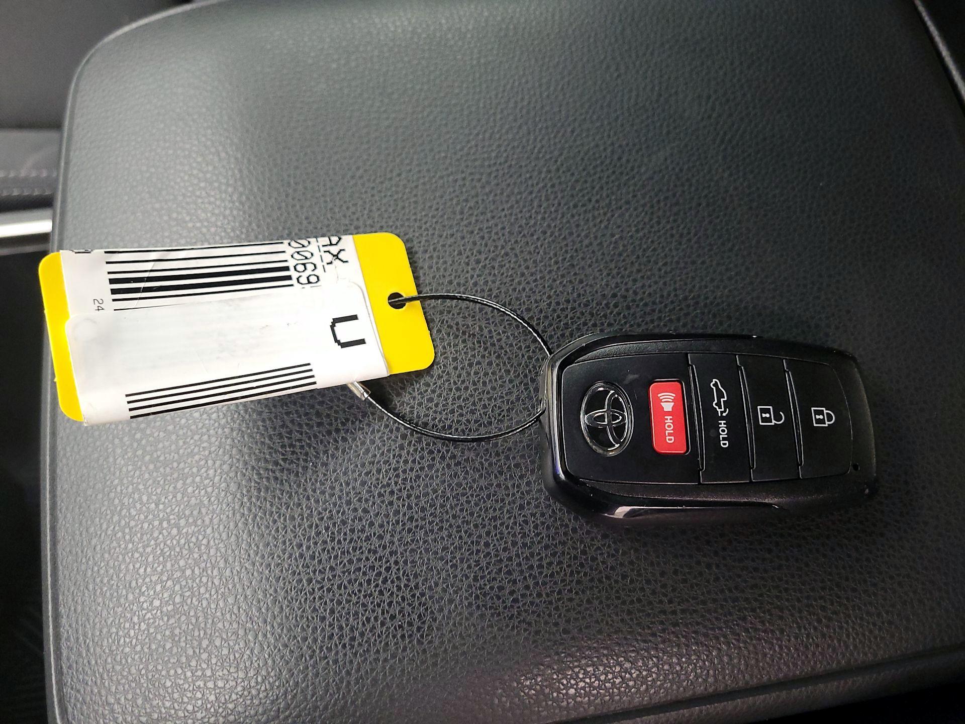 Thumbnail: 2024 Toyota Tacoma - 18