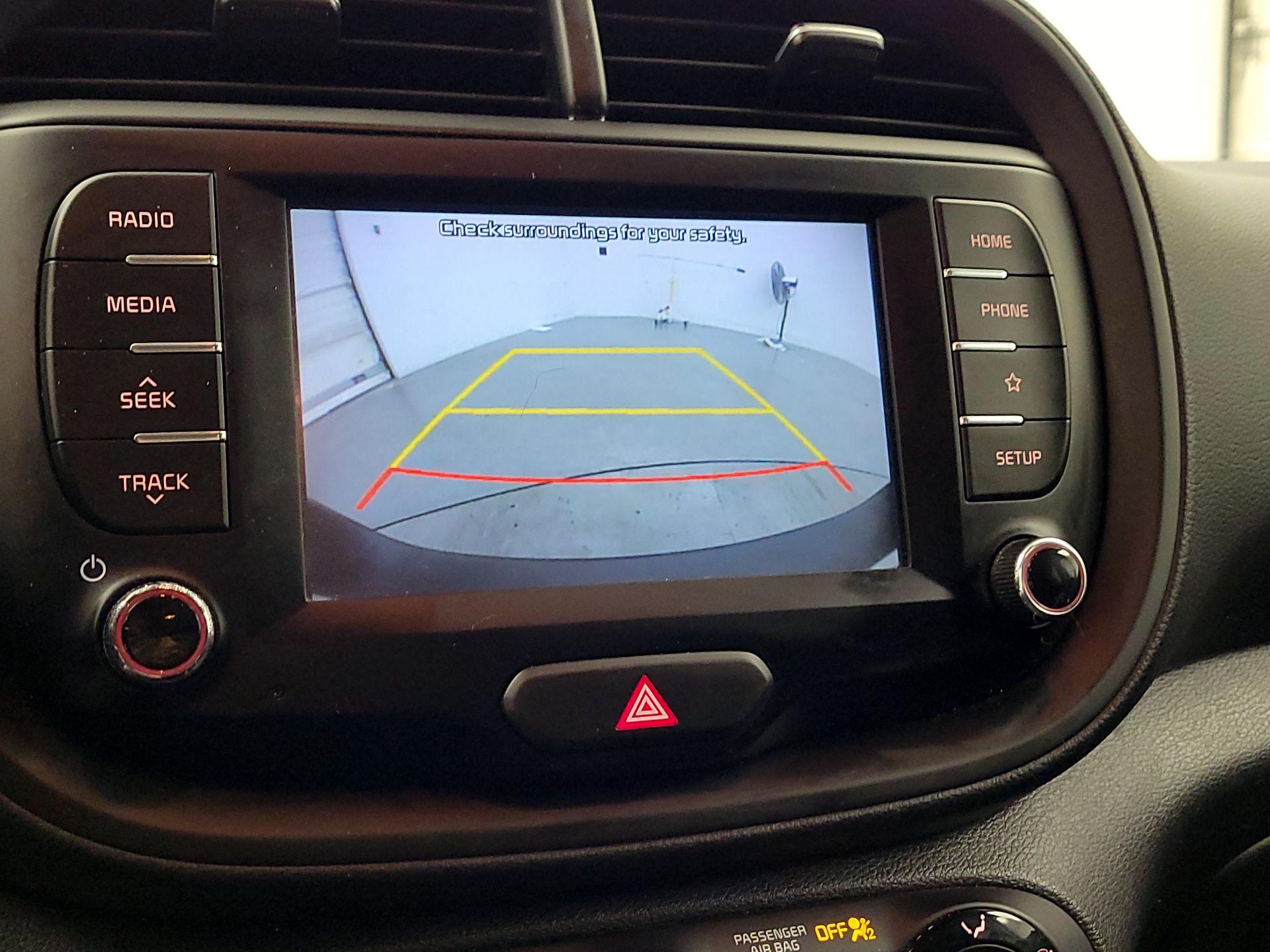 Thumbnail: 2020 Kia Soul - 14