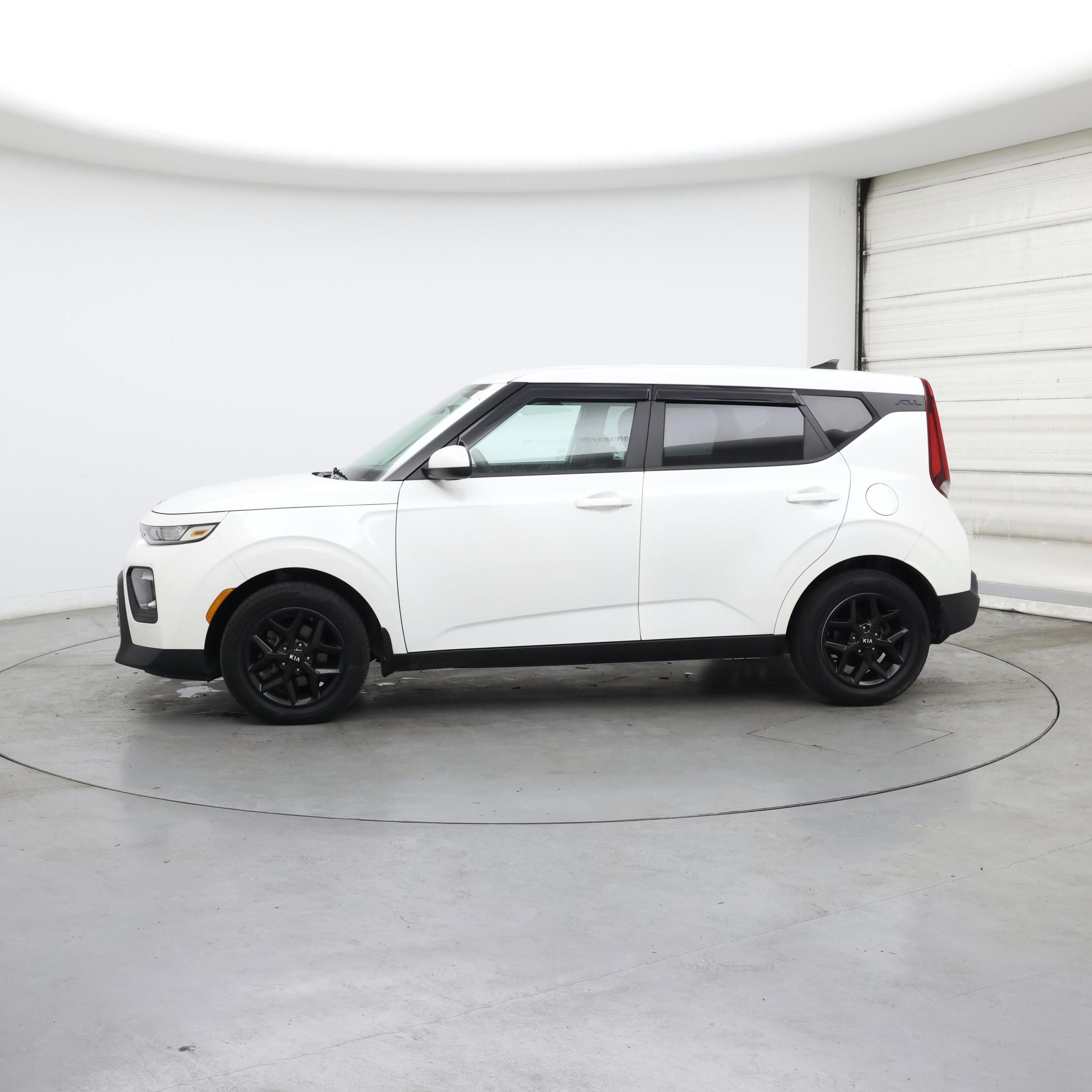 Thumbnail: 2020 Kia Soul - 3