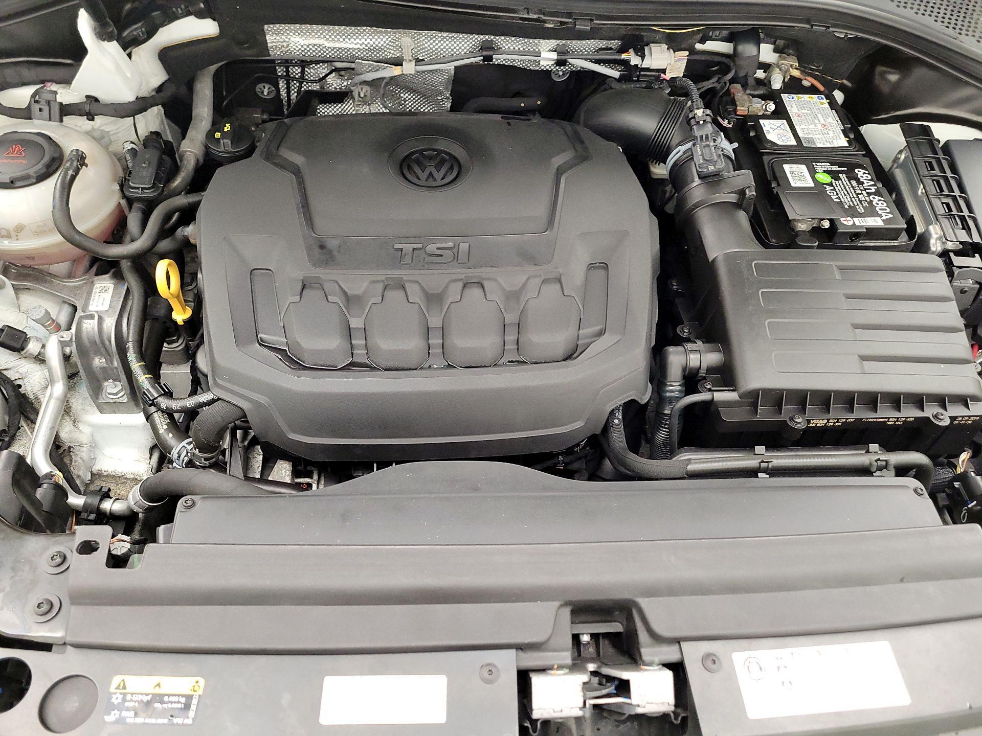 Thumbnail: 2020 Volkswagen Tiguan - 17