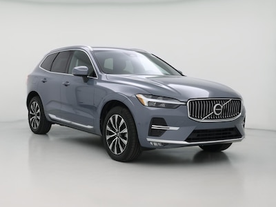 2023 Volvo XC60 B5 Plus Dark Theme