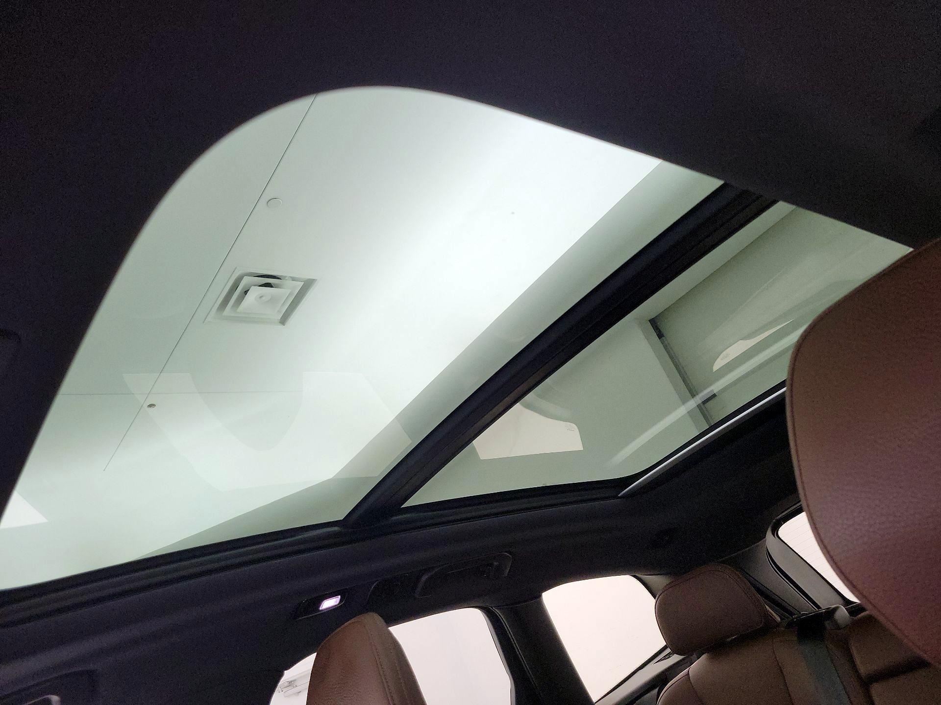 Thumbnail: 2023 Volvo XC60 - 20