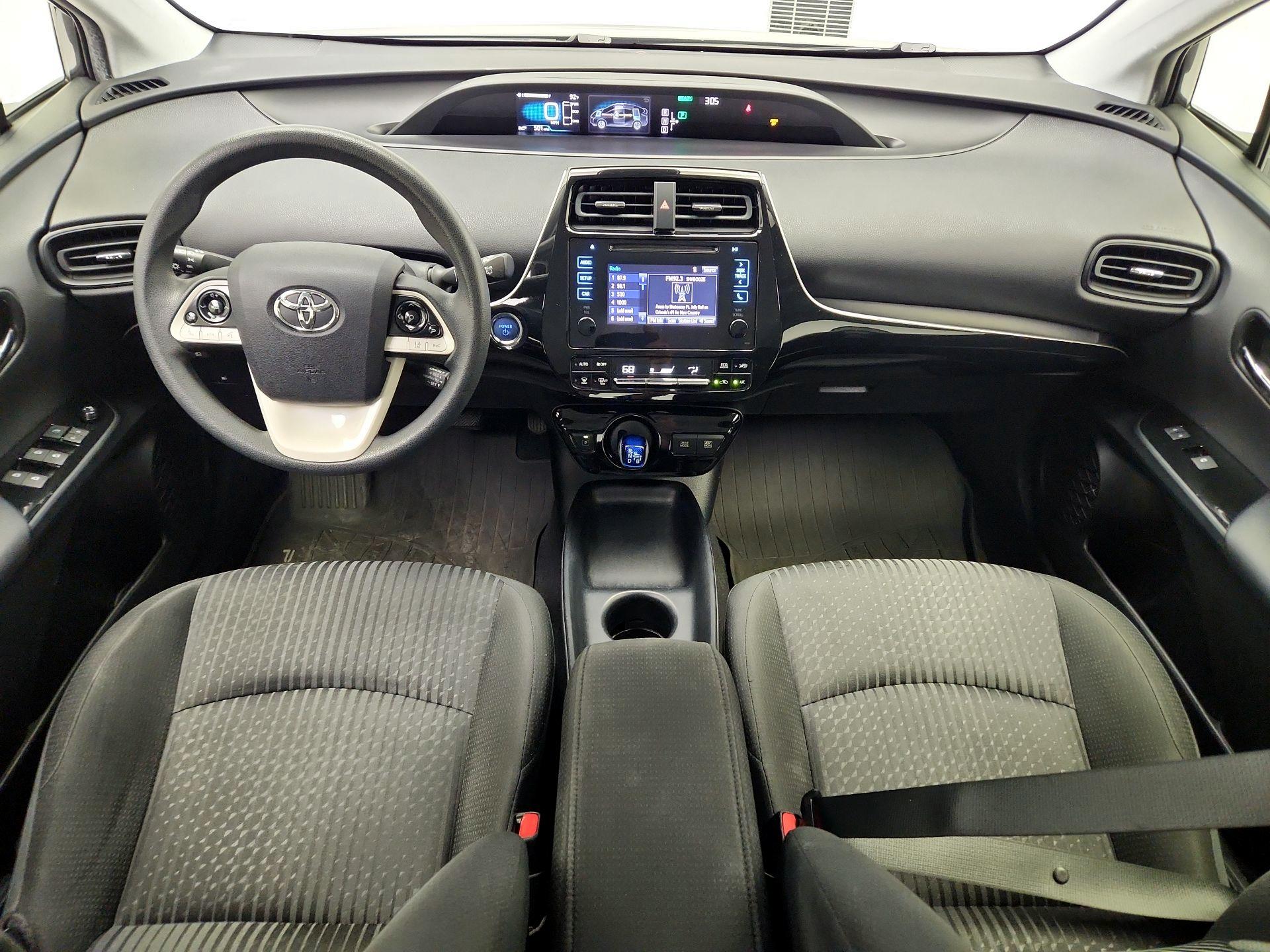 Thumbnail: 2017 Toyota Prius - 9