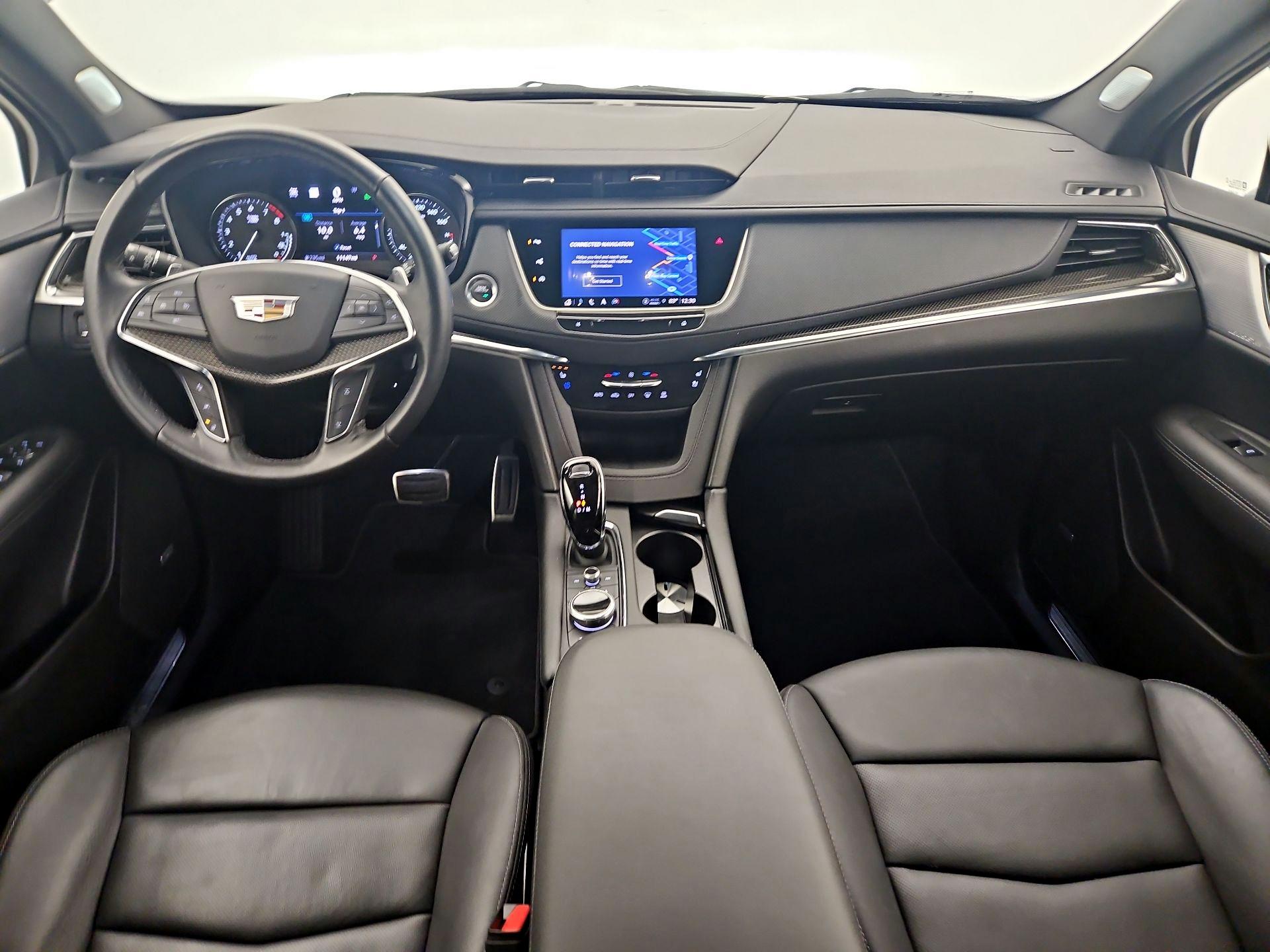 Thumbnail: 2023 Cadillac XT5 - 9