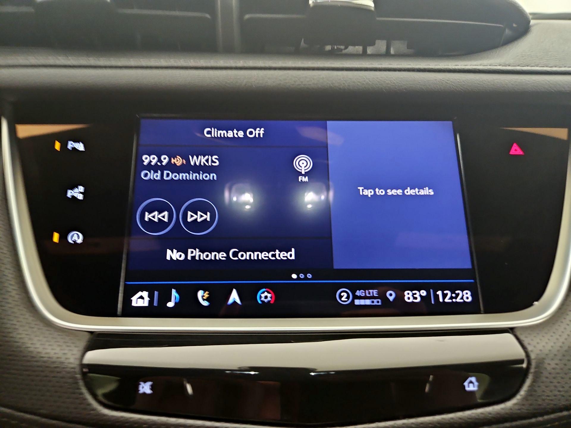 Thumbnail: 2023 Cadillac XT5 - 15