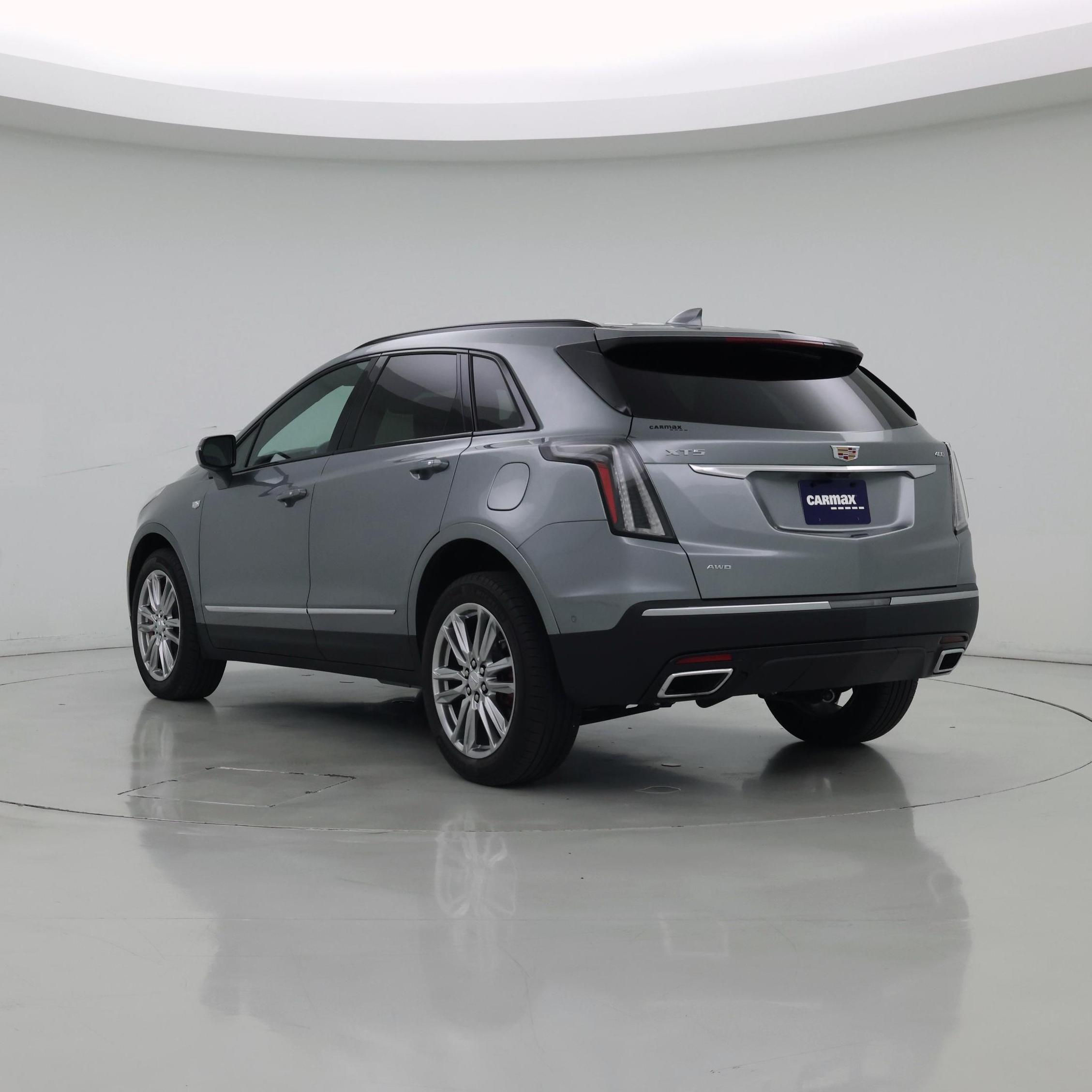 Thumbnail: 2023 Cadillac XT5 - 2