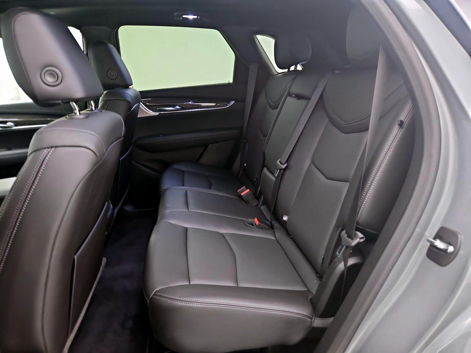 Thumbnail: 2023 Cadillac XT5 - 20