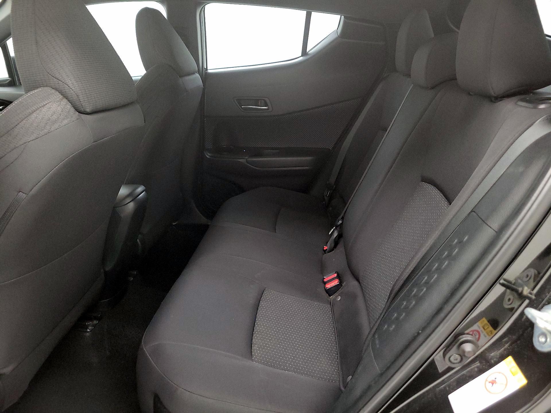 Thumbnail: 2018 Toyota C-HR - 19