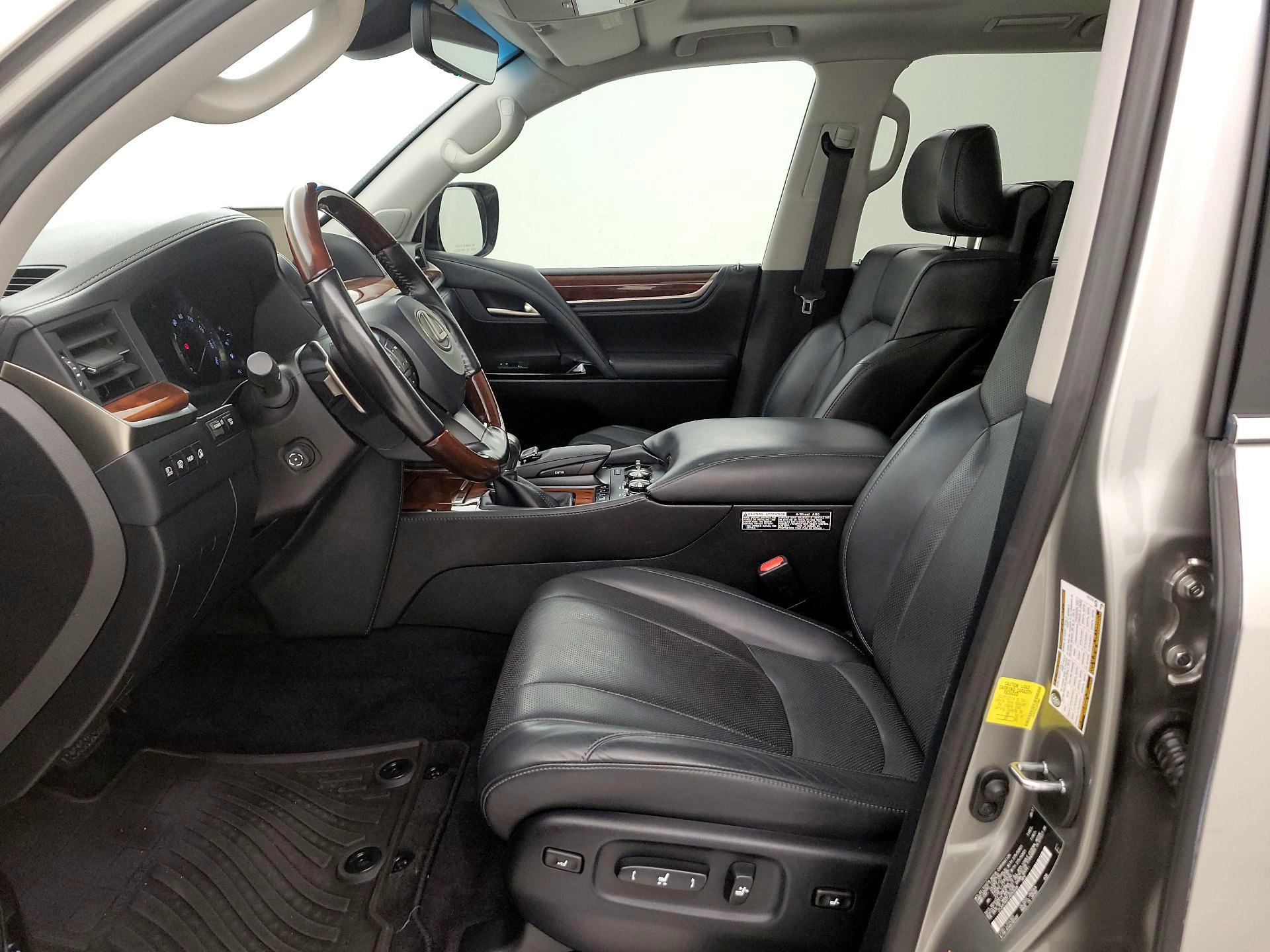 Thumbnail: 2018 Lexus LX - 11