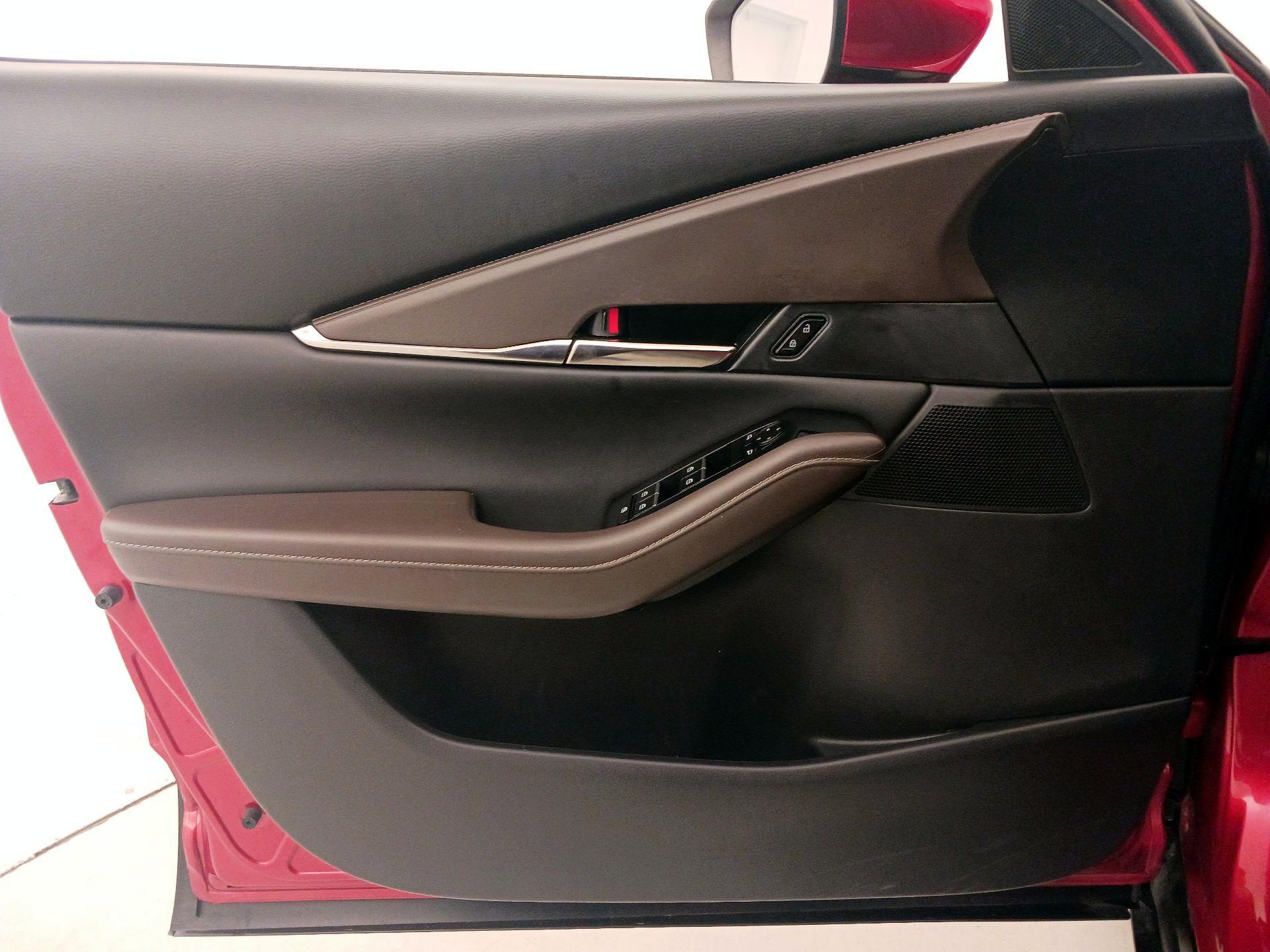 Thumbnail: 2023 Mazda CX-30 - 12