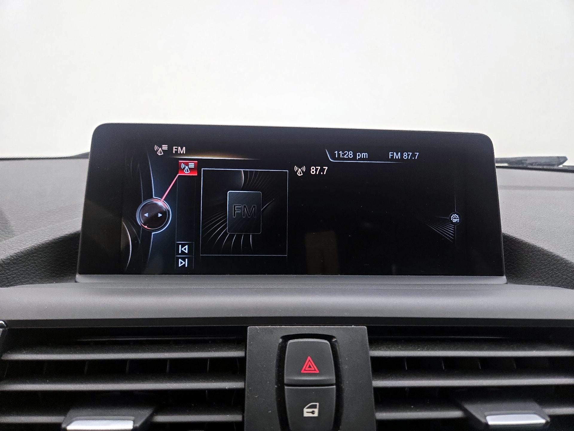 Thumbnail: 2015 BMW 2 Series - 16