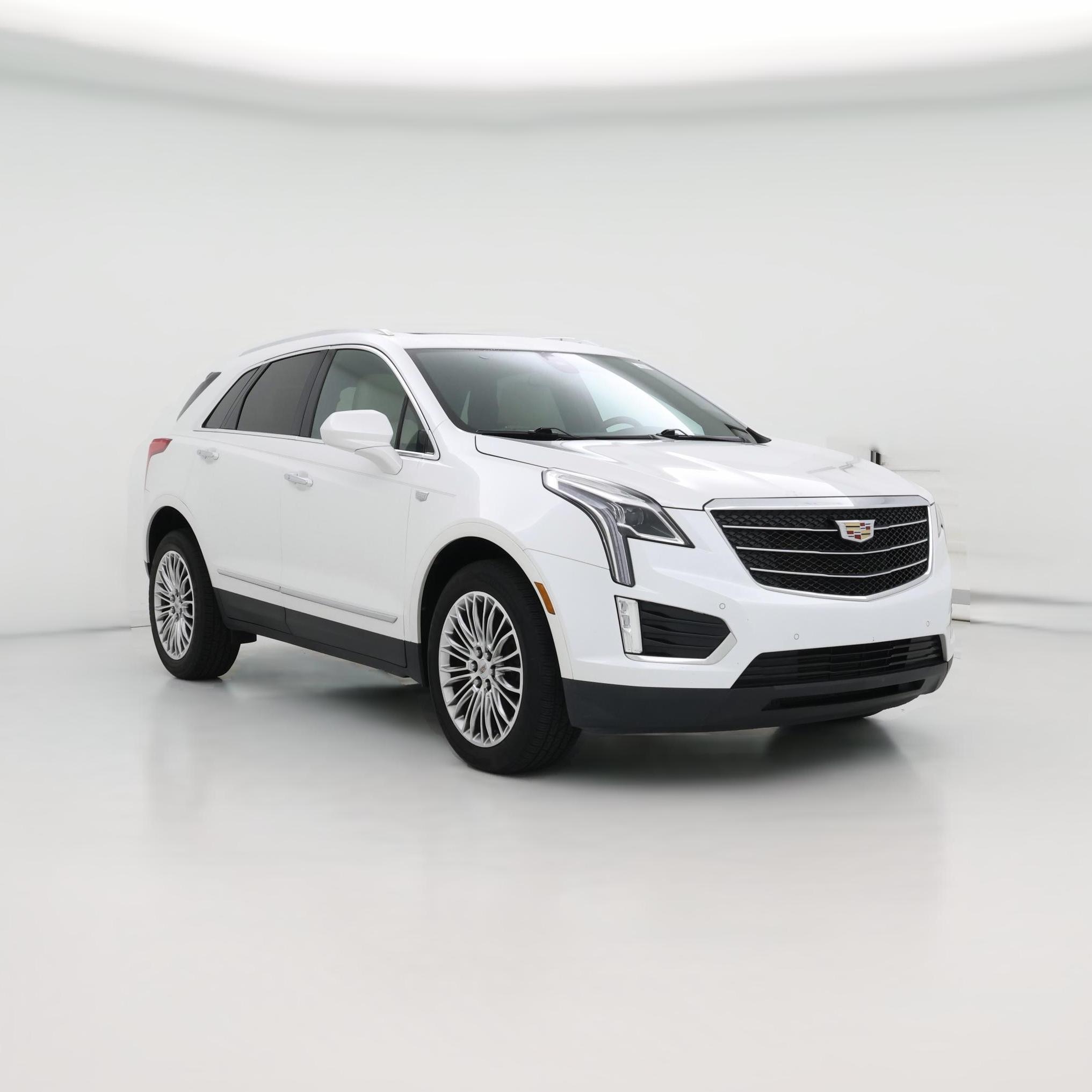 Thumbnail: 2017 Cadillac XT5 - 1