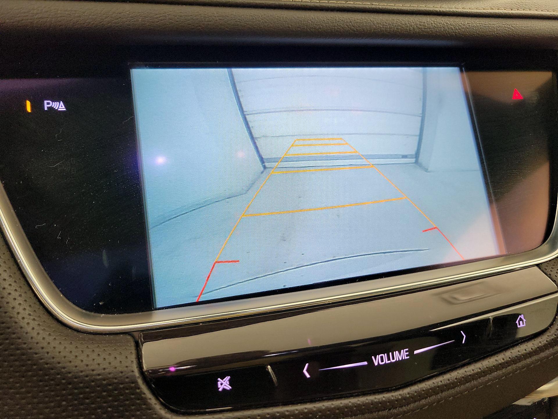 Thumbnail: 2017 Cadillac XT5 - 15