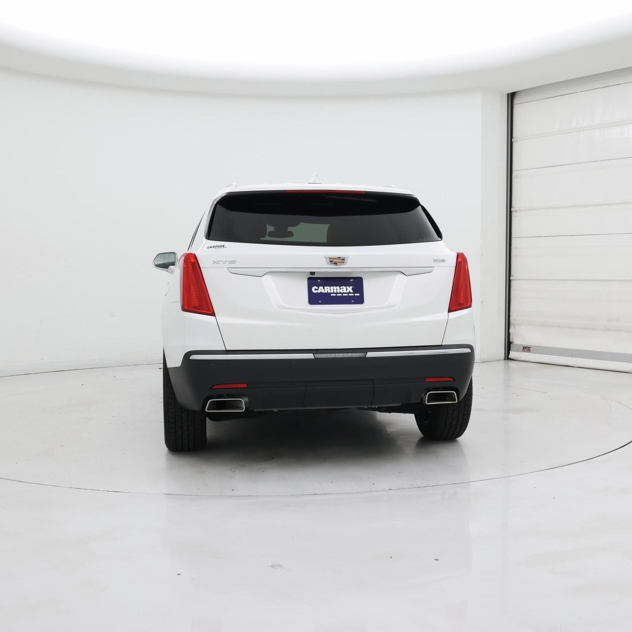 Thumbnail: 2017 Cadillac XT5 - 6