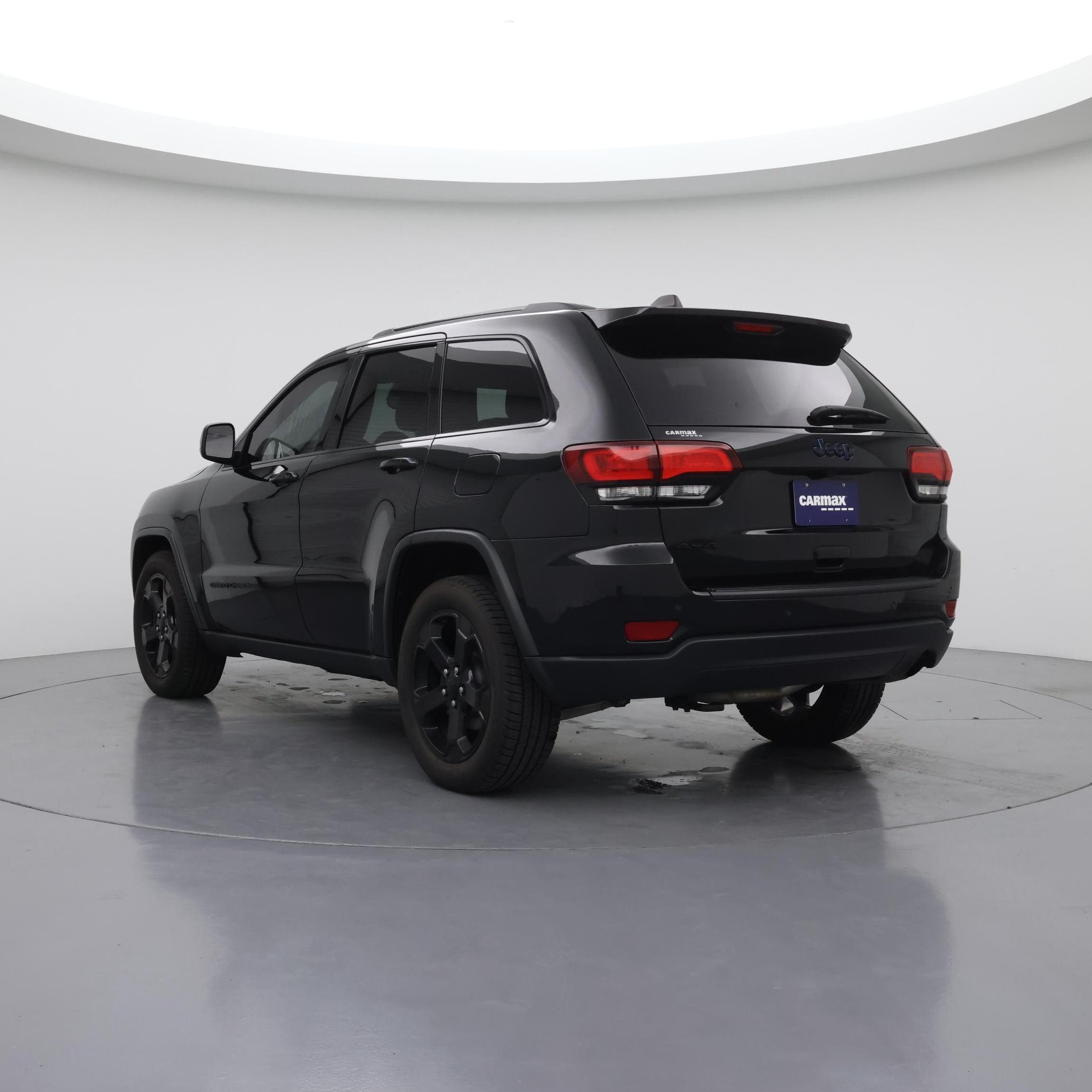 Thumbnail: 2018 Jeep Grand Cherokee - 2