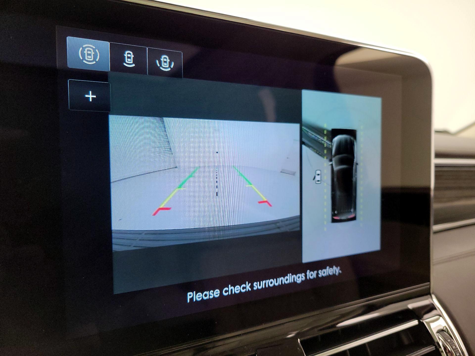 Thumbnail: 2021 Lincoln Navigator - 15