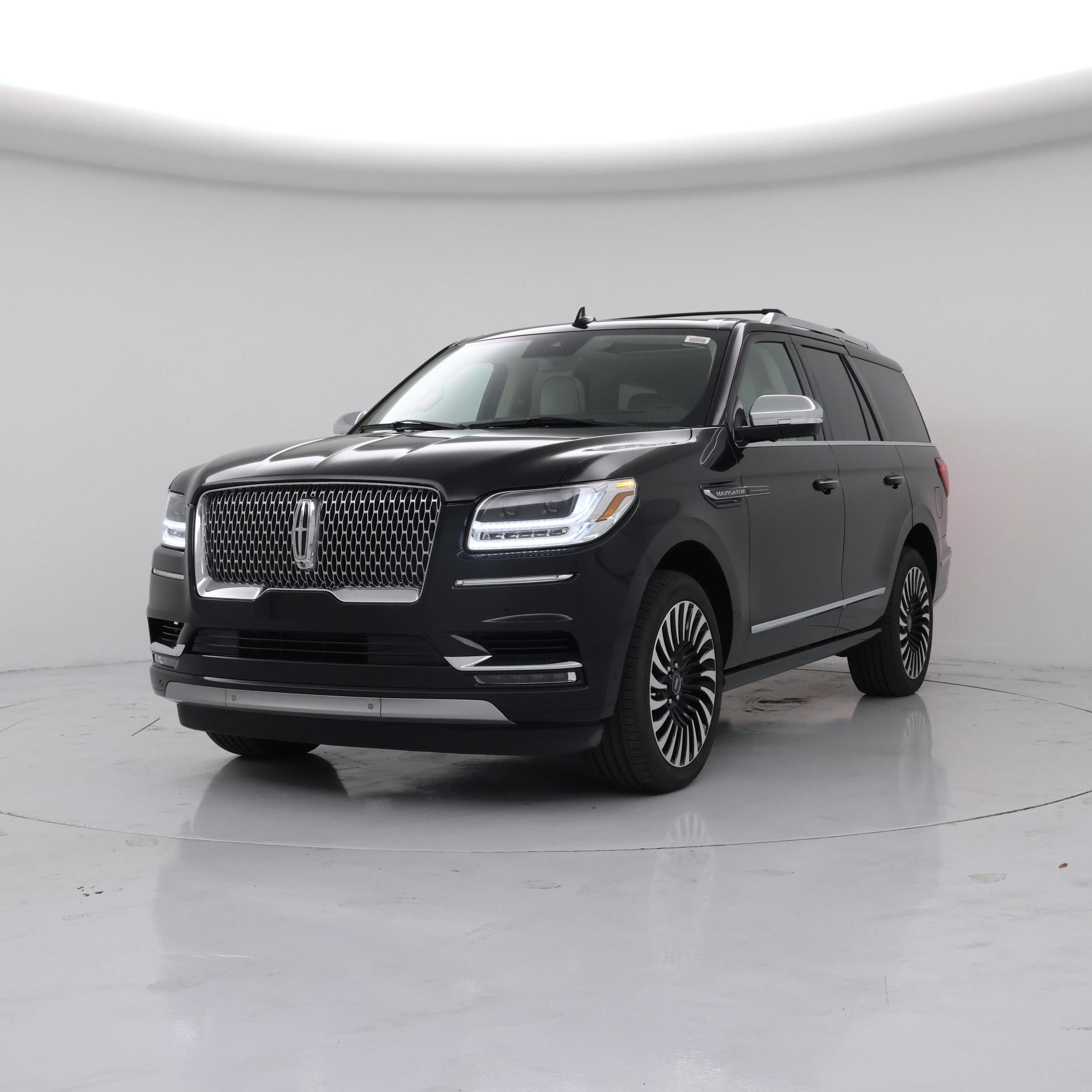 Thumbnail: 2021 Lincoln Navigator - 4
