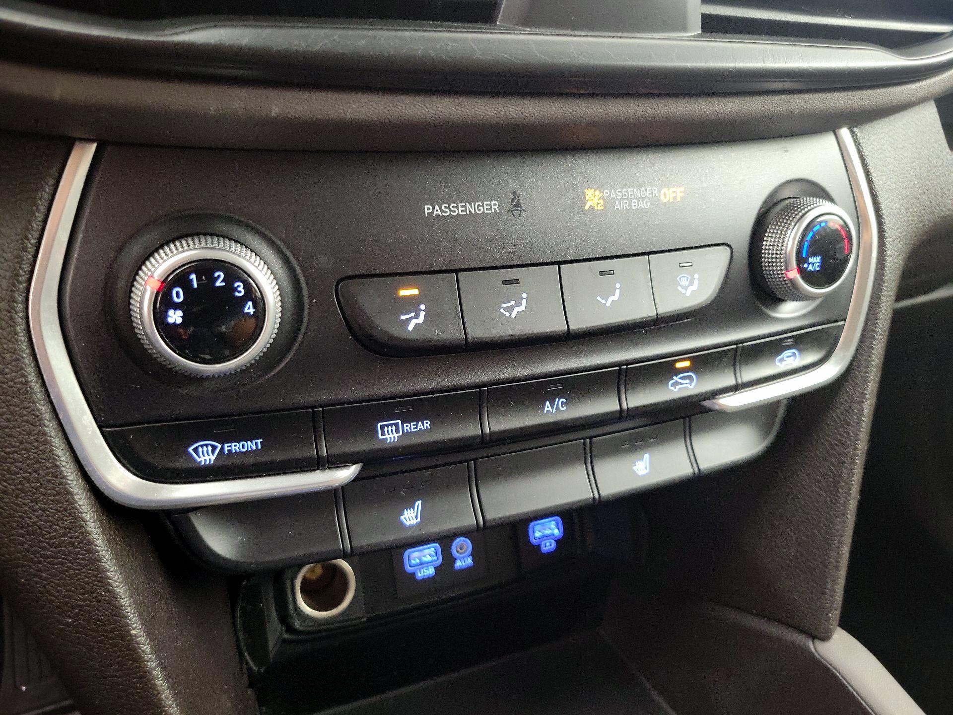 Thumbnail: 2020 Hyundai Santa Fe - 16