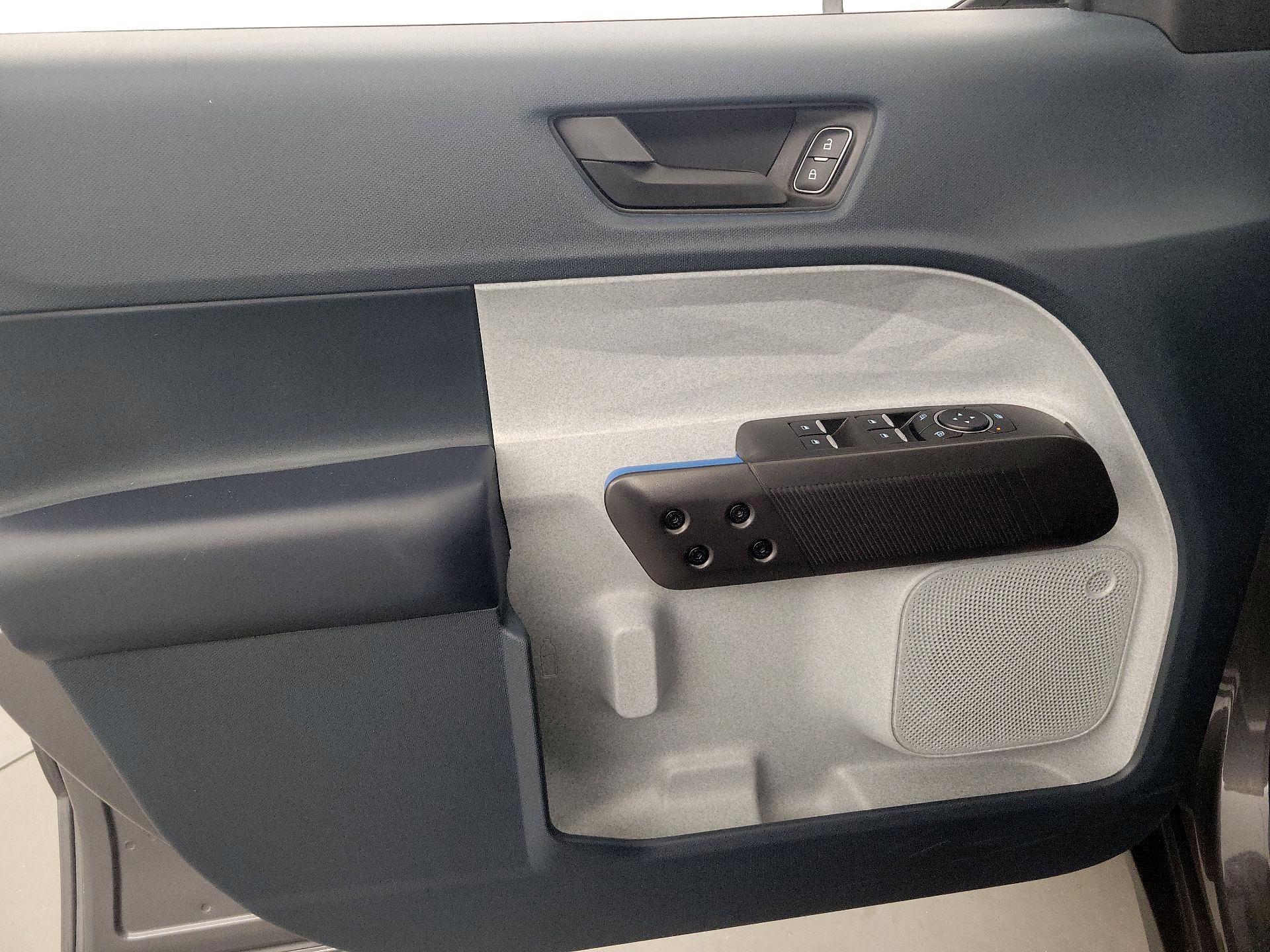 Thumbnail: 2025 Ford Maverick - 12