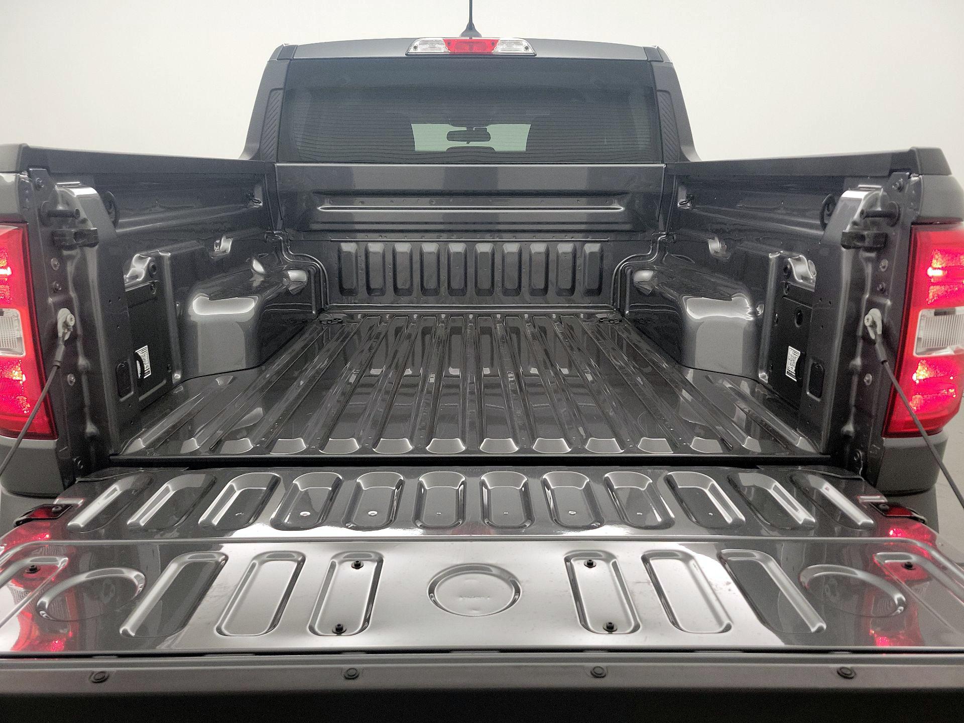 Thumbnail: 2025 Ford Maverick - 20