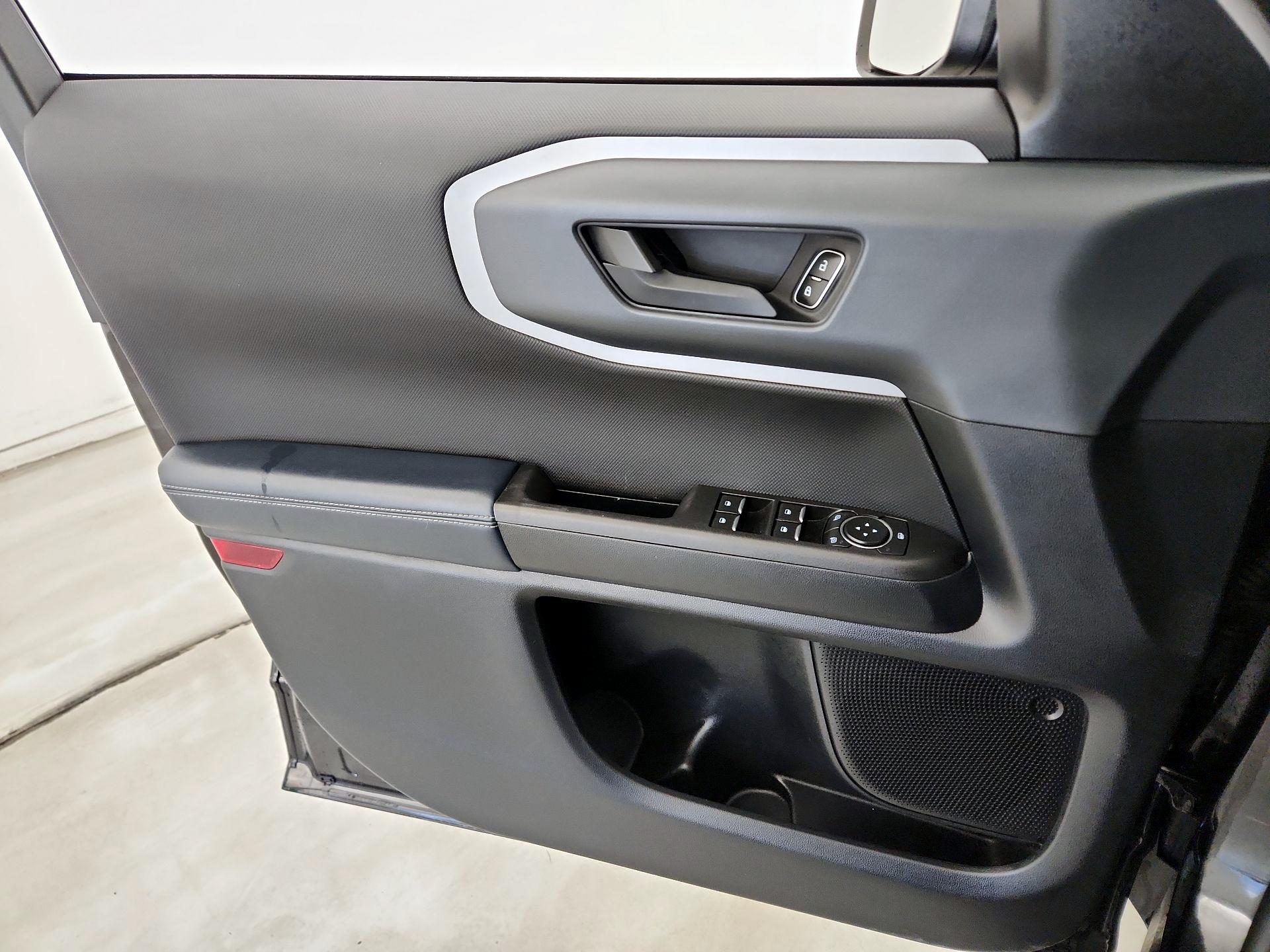 Thumbnail: 2021 Ford Bronco Sport - 12