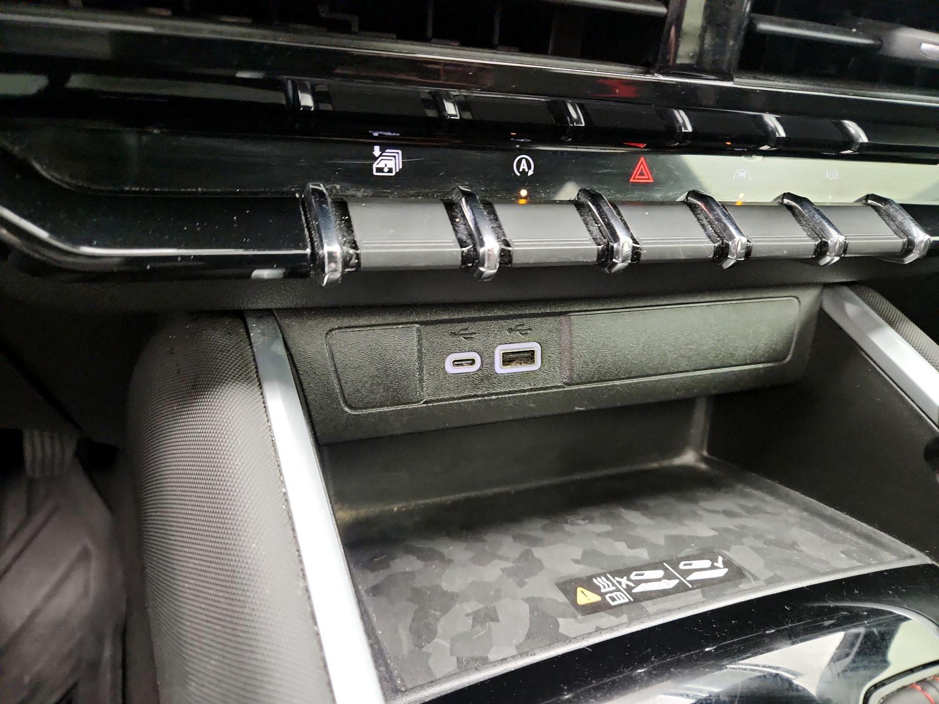 Thumbnail: 2024 Chevrolet Colorado - 17