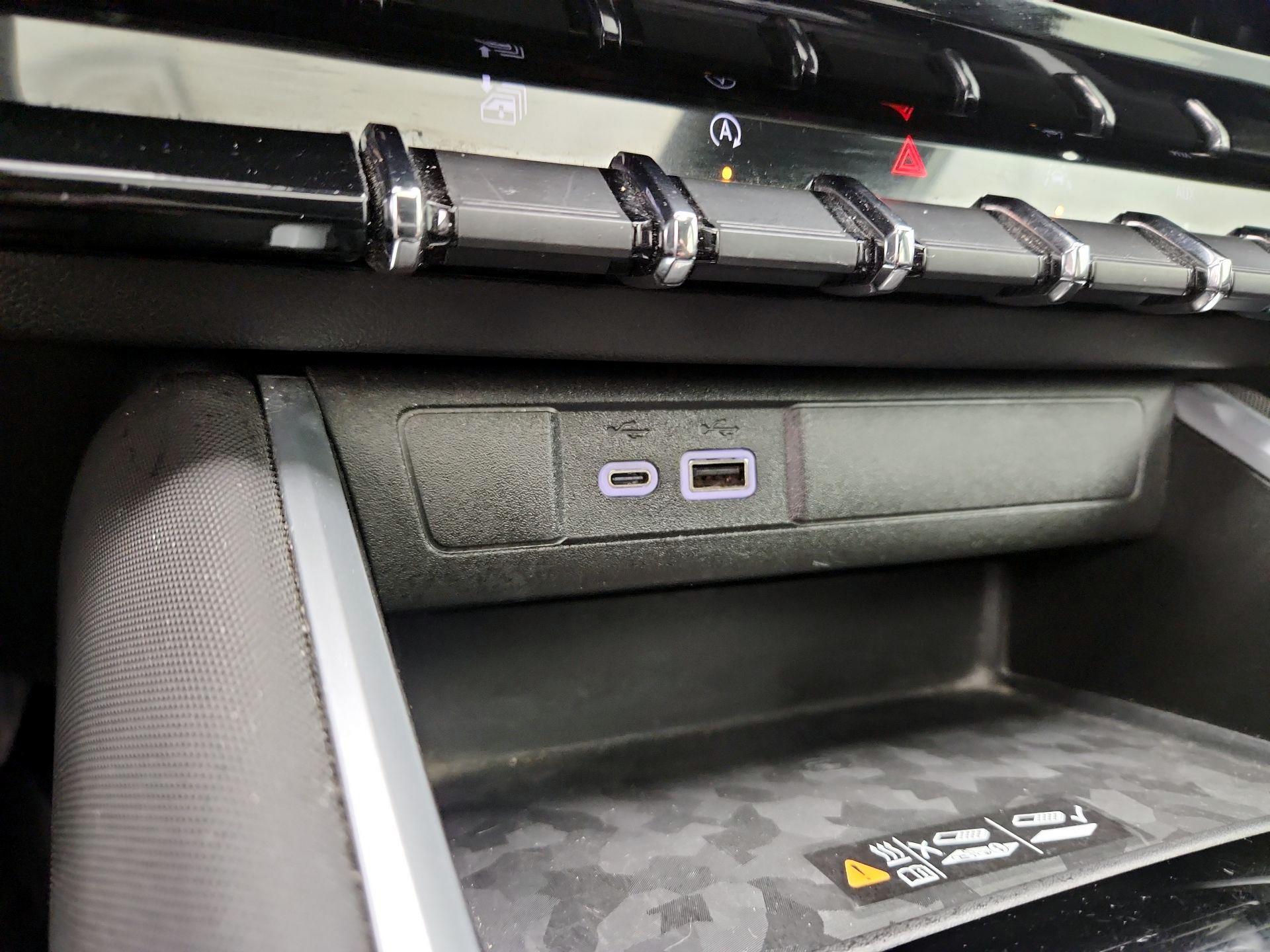 Thumbnail: 2024 Chevrolet Colorado - 19