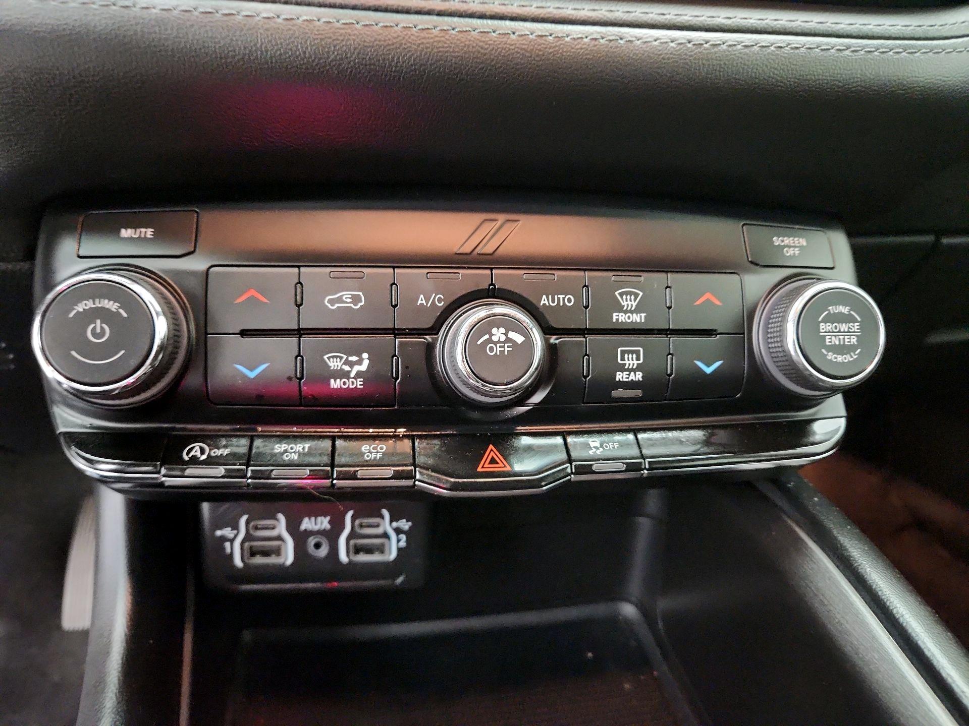 Thumbnail: 2022 Dodge Durango - 16