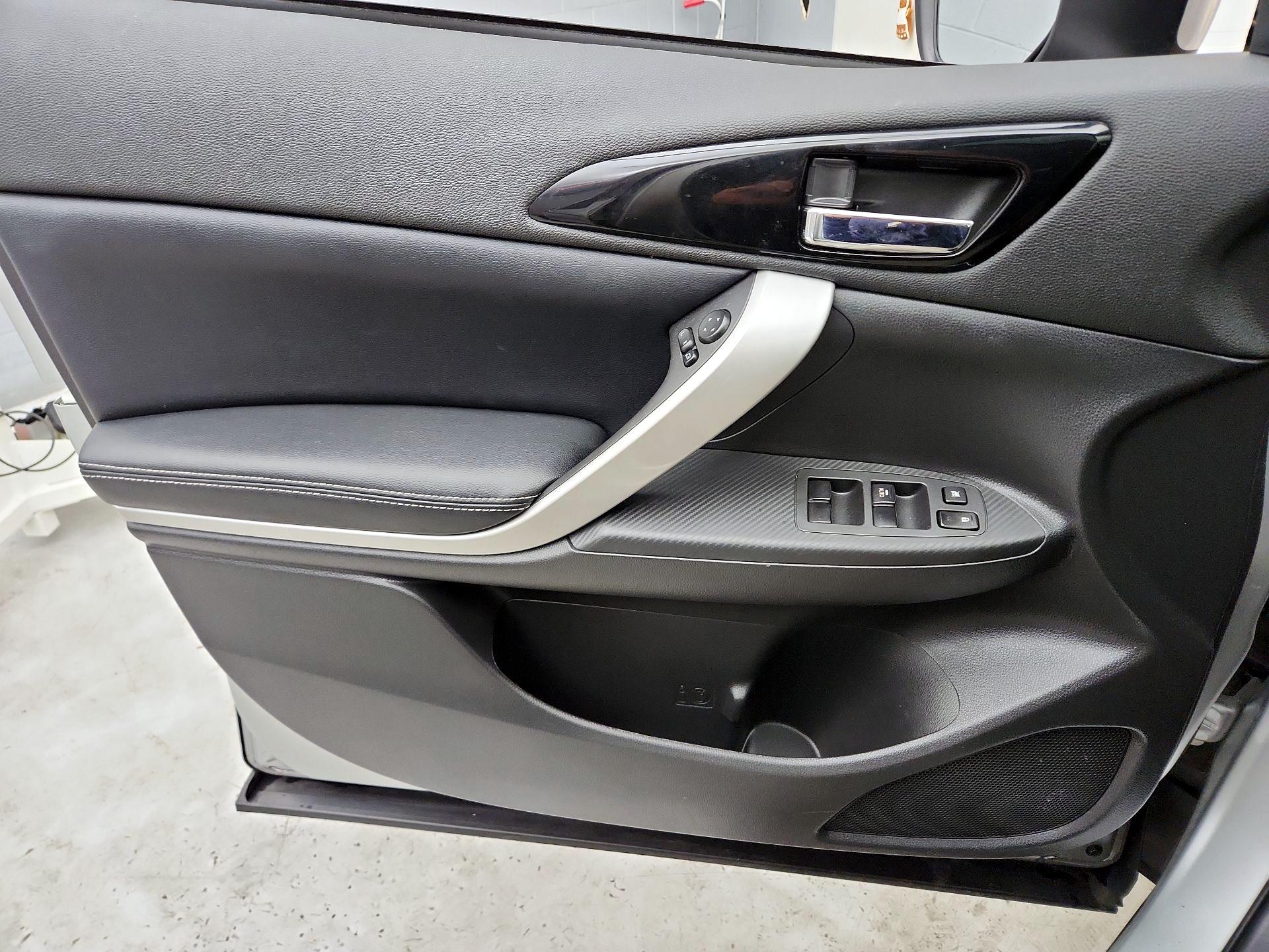 Thumbnail: 2023 Mitsubishi Eclipse Cross - 12