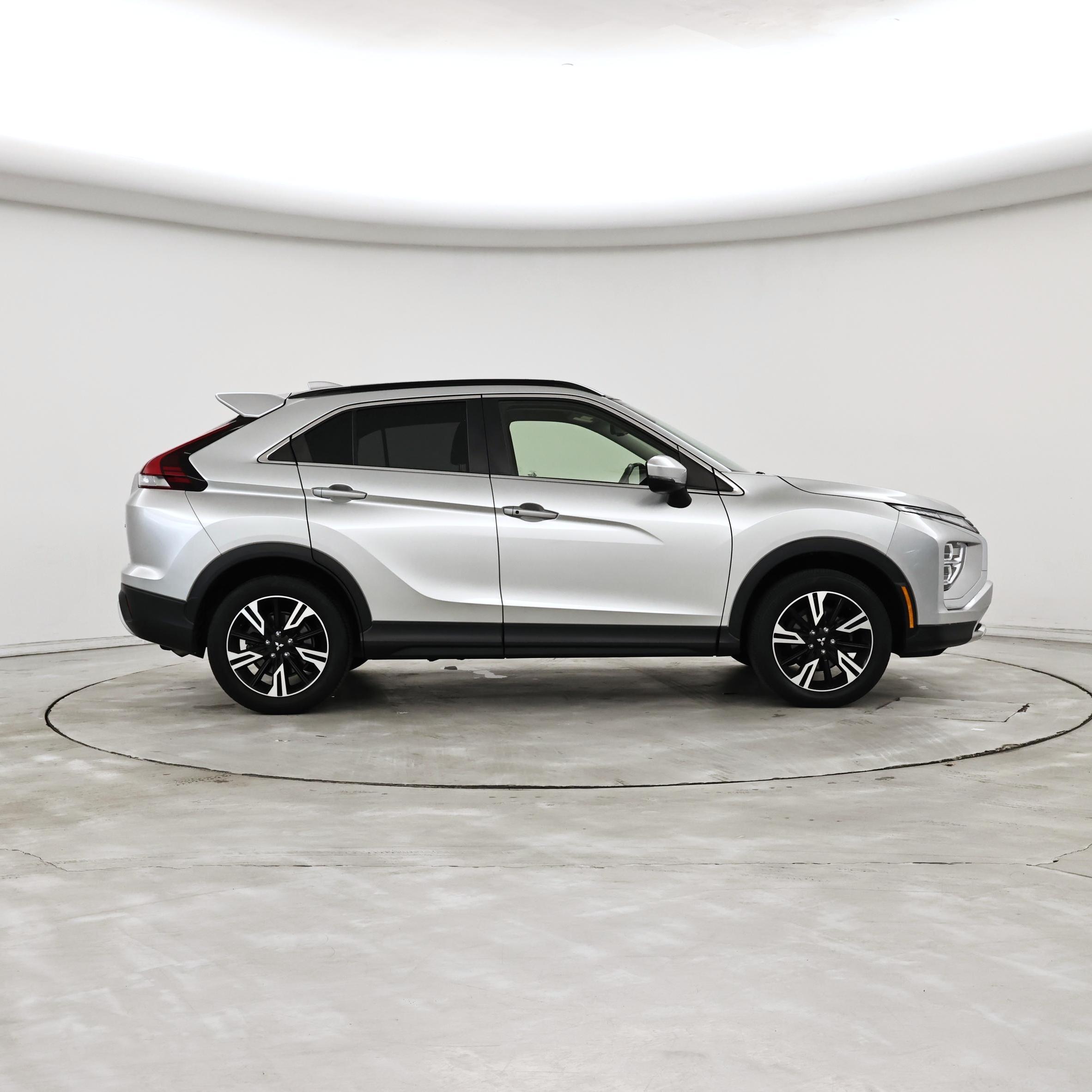 Thumbnail: 2023 Mitsubishi Eclipse Cross - 7