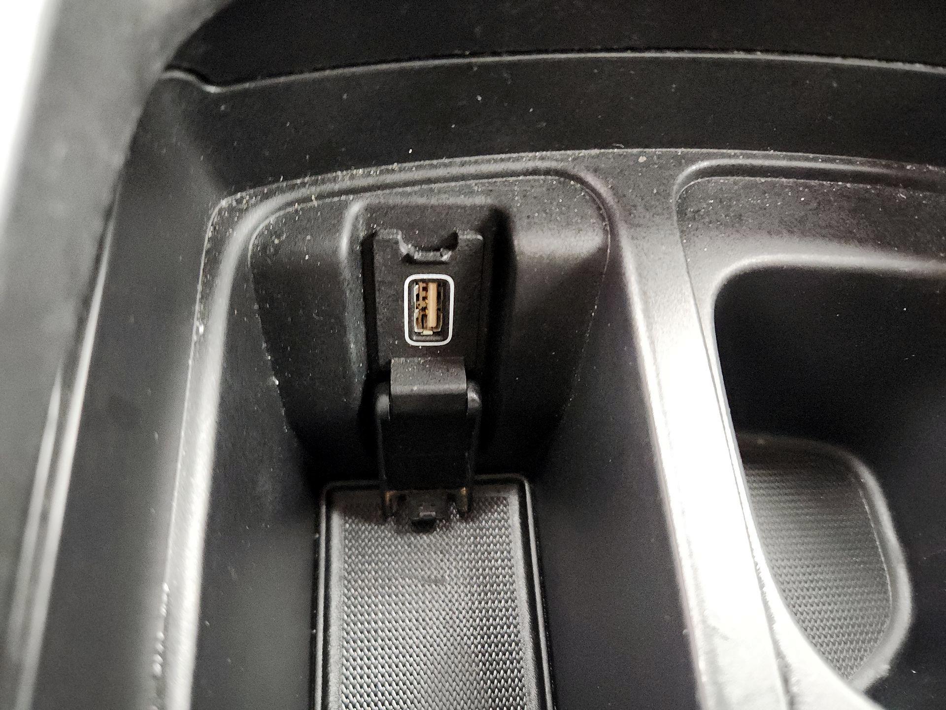 Thumbnail: 2021 Acura RDX - 18