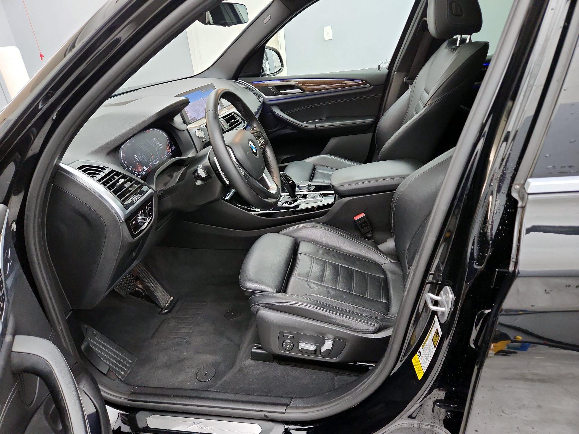 Thumbnail: 2021 BMW X3 - 11