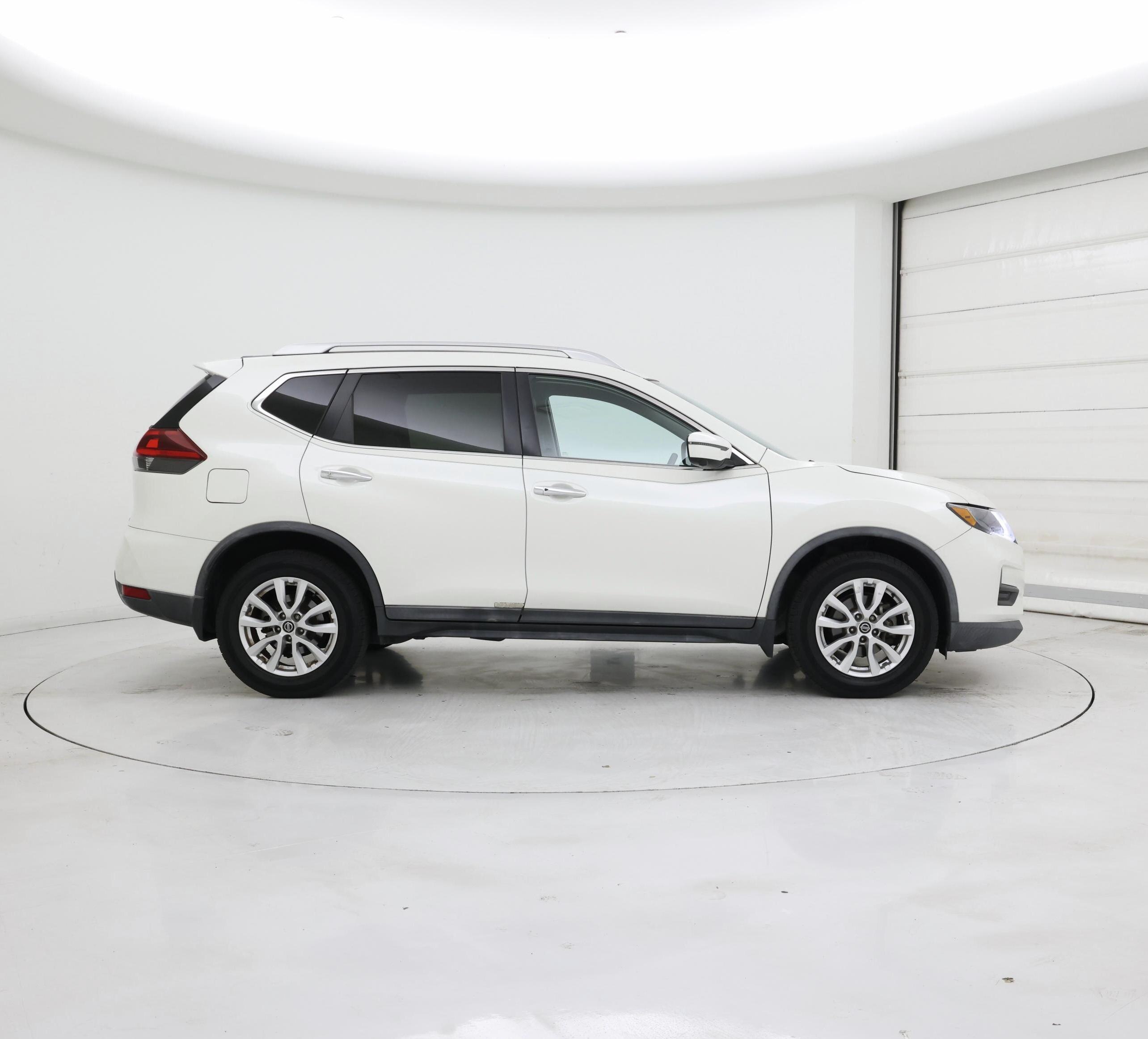 Thumbnail: 2018 Nissan Rogue - 7