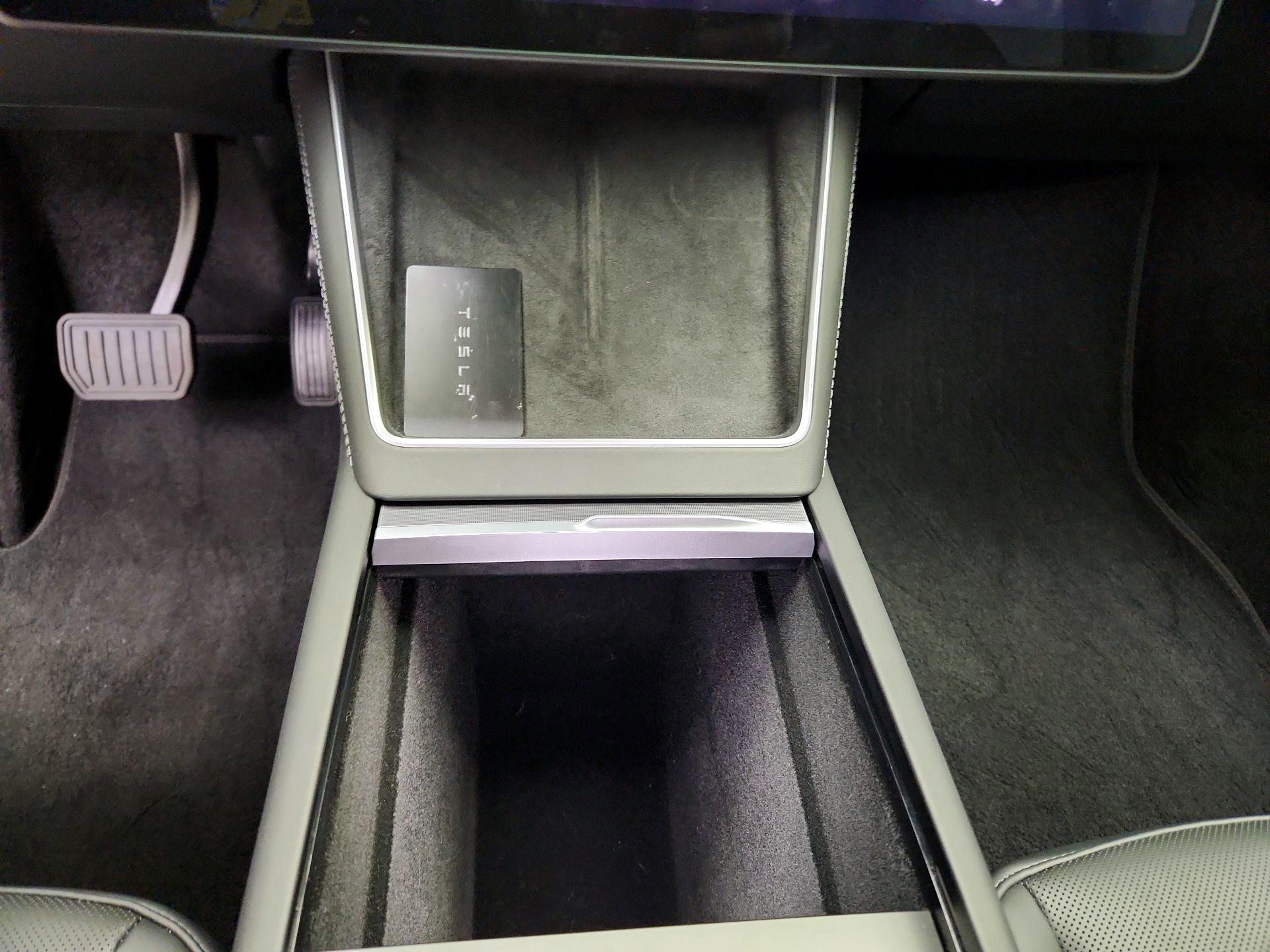 Thumbnail: 2026 Tesla Model Y - 19