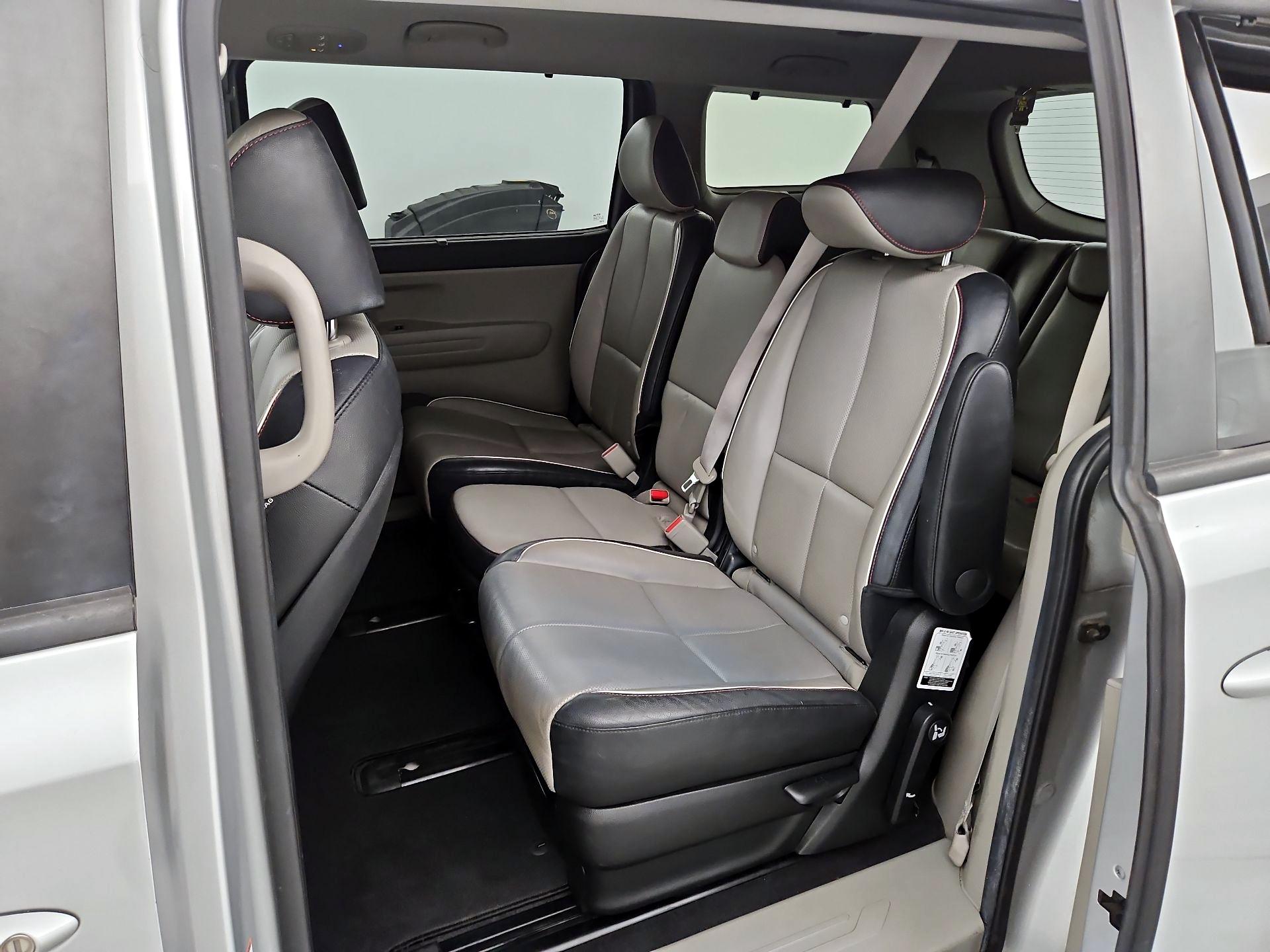 Thumbnail: 2021 Kia Sedona - 19