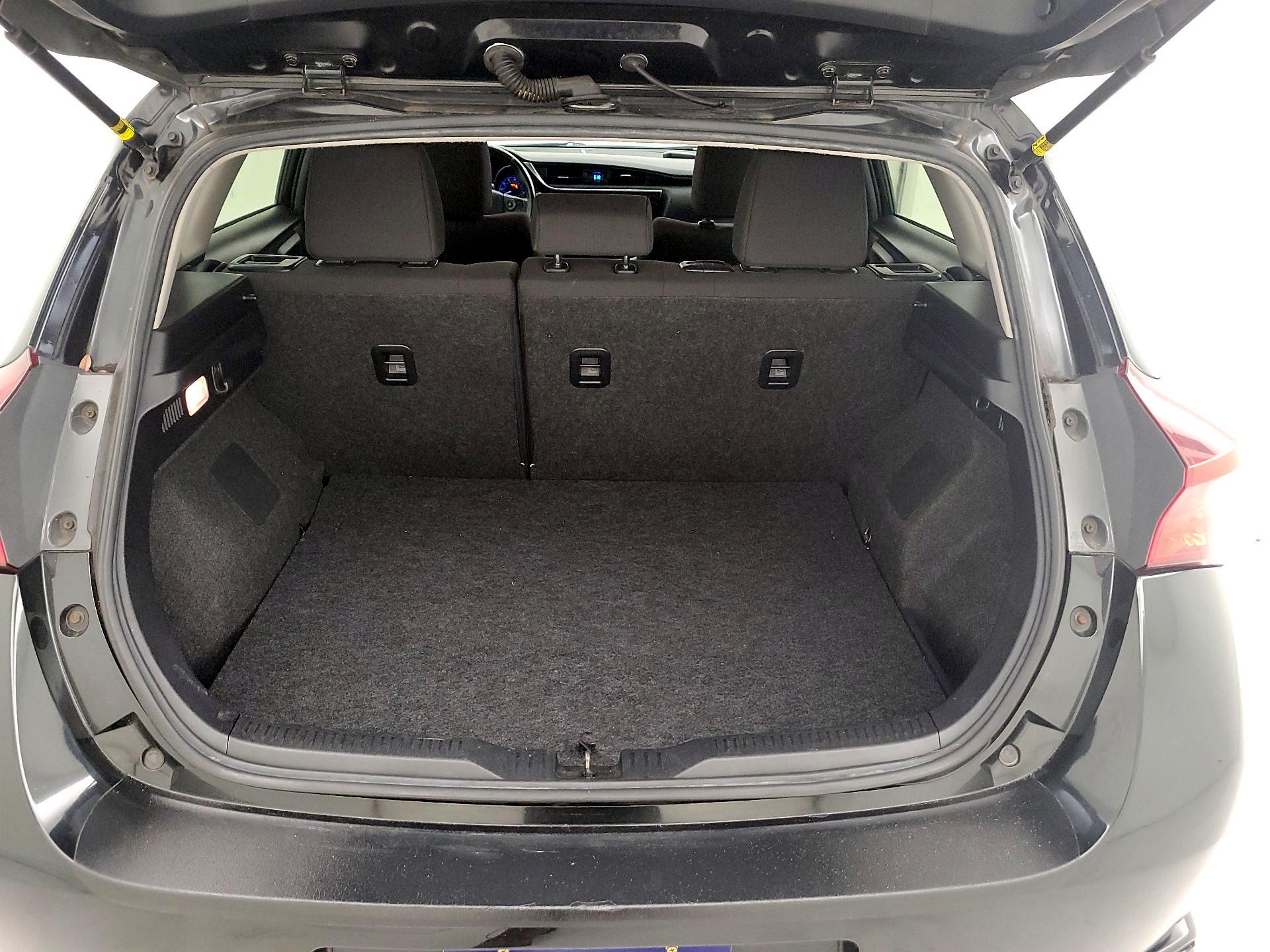 Thumbnail: 2018 Toyota Corolla iM - 20