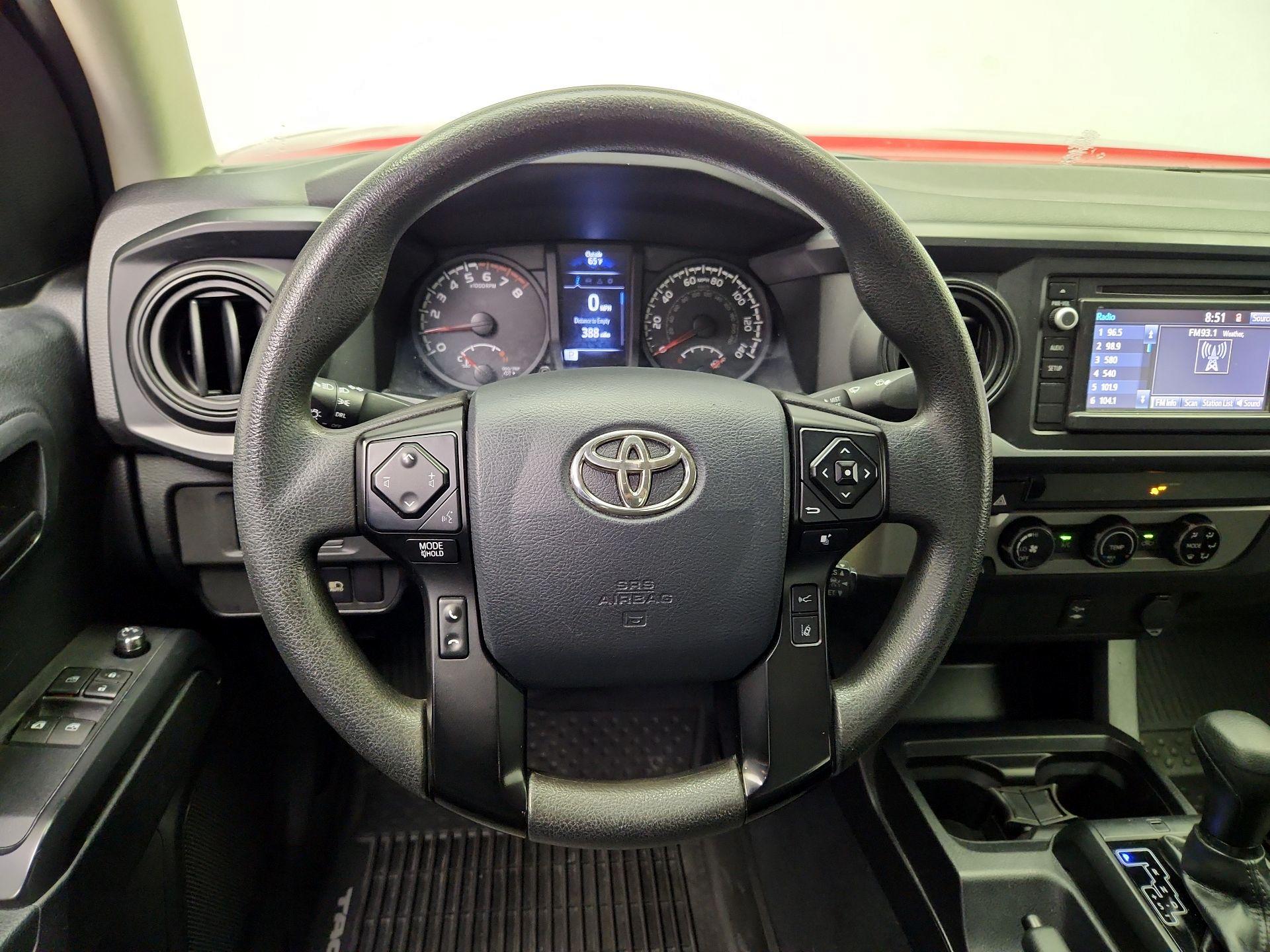 Thumbnail: 2018 Toyota Tacoma - 10