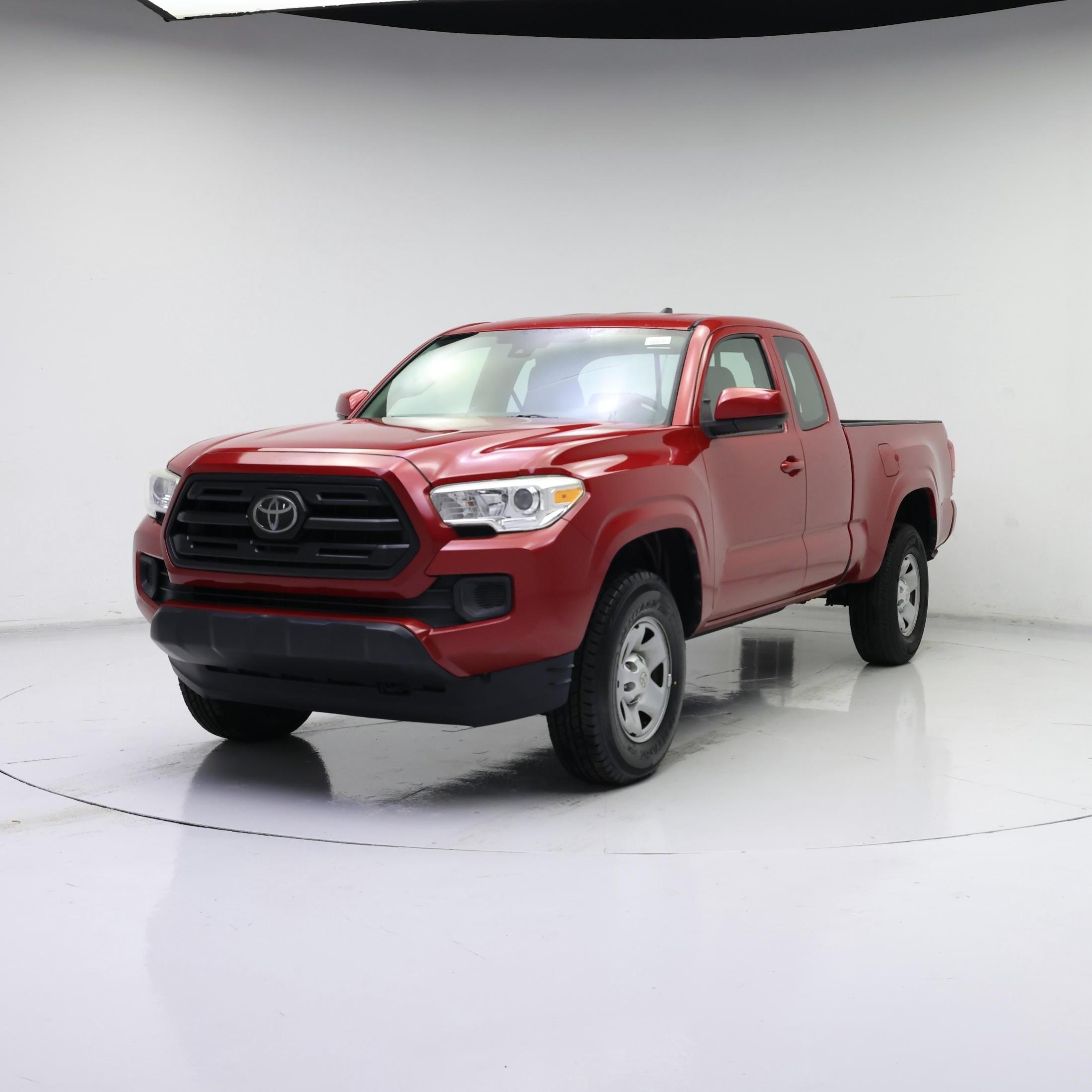Thumbnail: 2018 Toyota Tacoma - 4