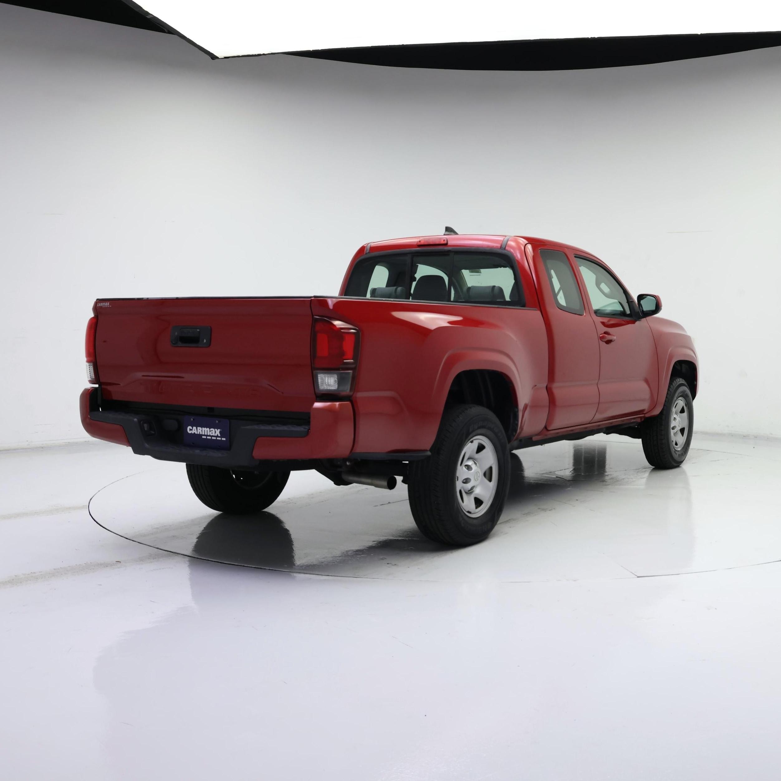 Thumbnail: 2018 Toyota Tacoma - 8