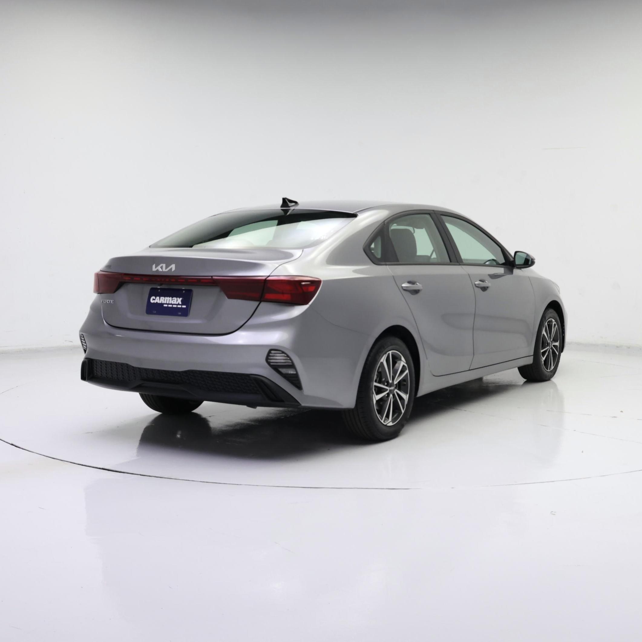 Thumbnail: 2024 Kia Forte - 8