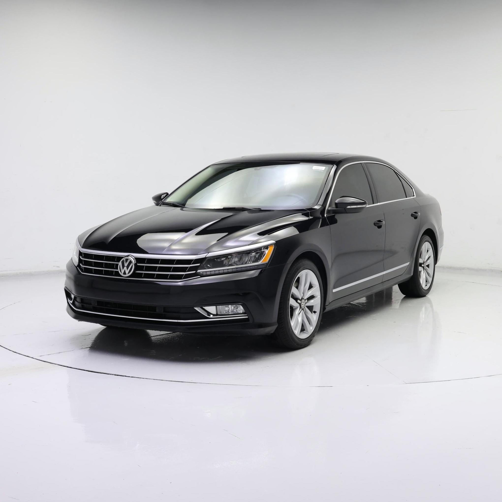 Thumbnail: 2017 Volkswagen Passat - 4