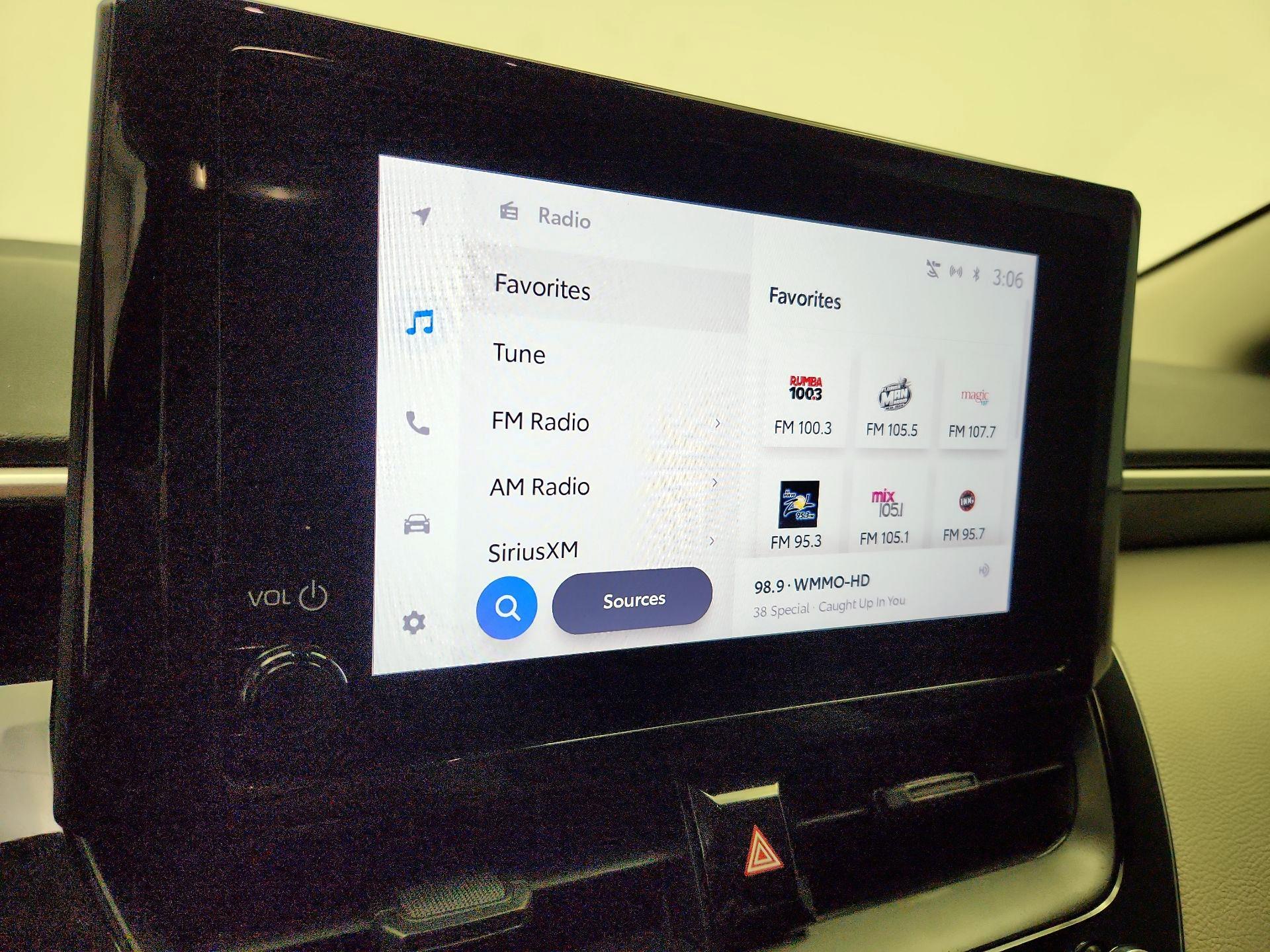 Thumbnail: 2025 Toyota Corolla - 16