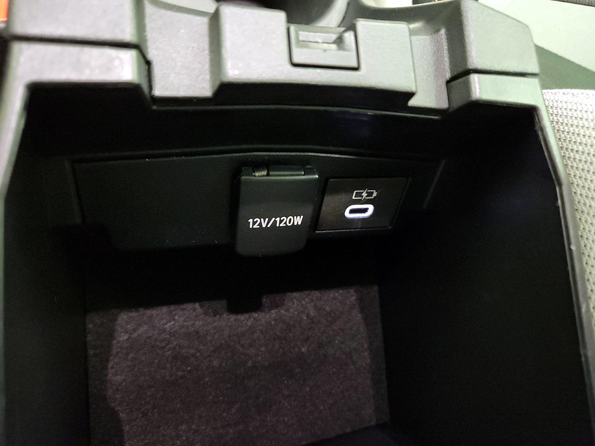 Thumbnail: 2025 Toyota Corolla - 19