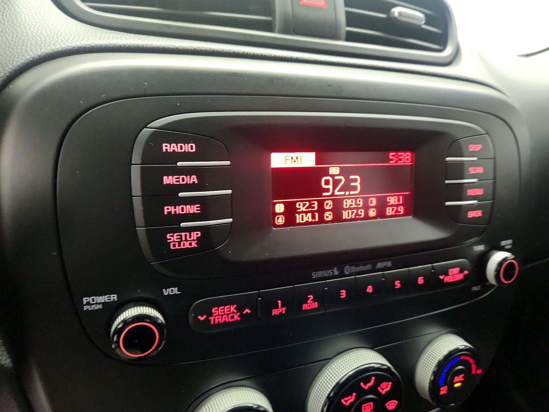 Thumbnail: 2015 Kia Soul - 14