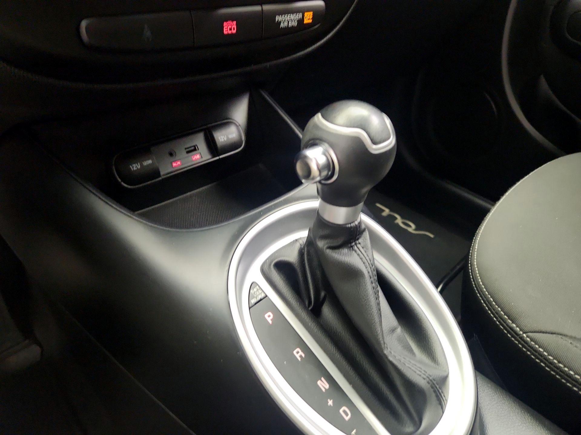 Thumbnail: 2015 Kia Soul - 16