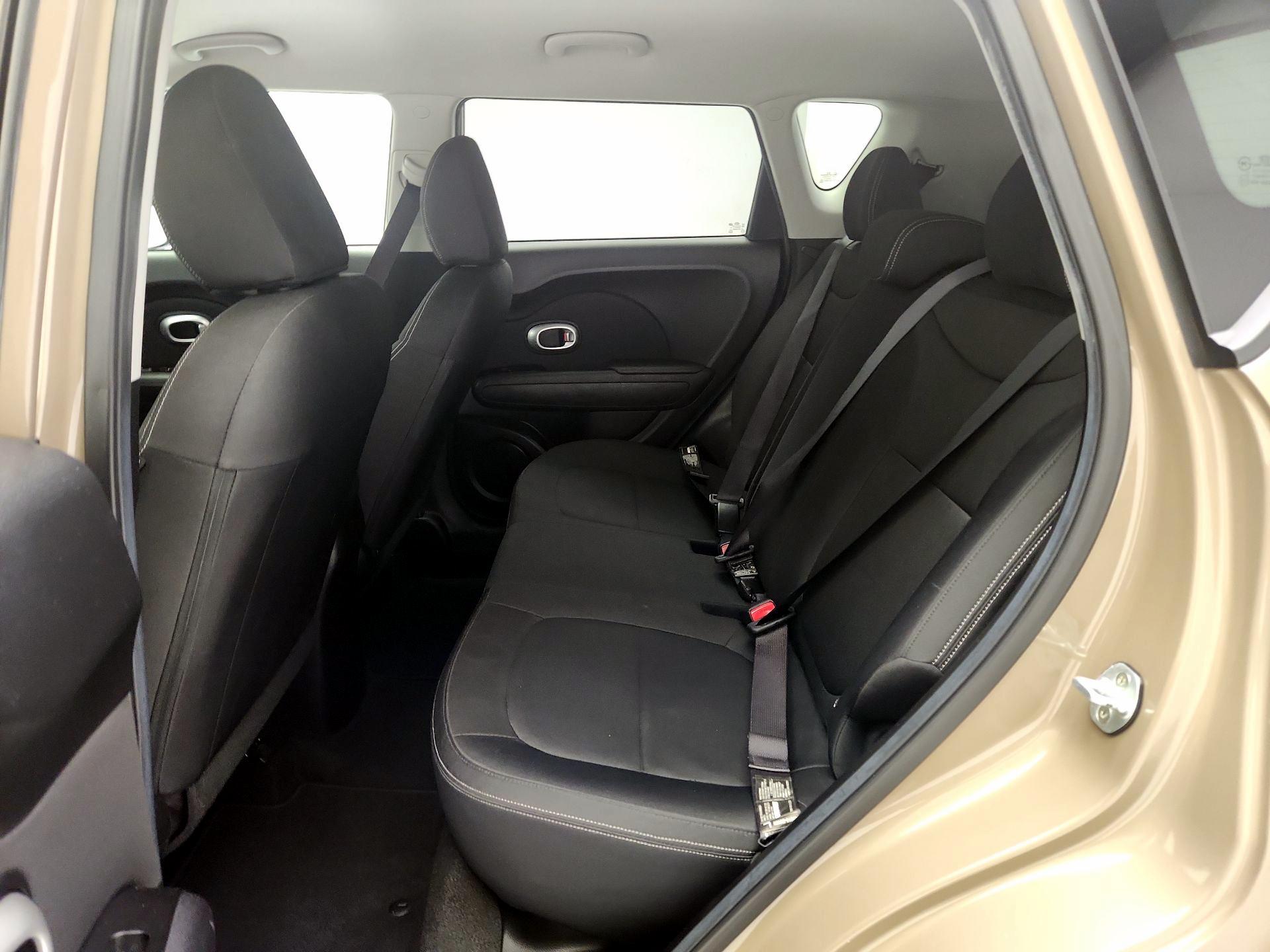 Thumbnail: 2015 Kia Soul - 18