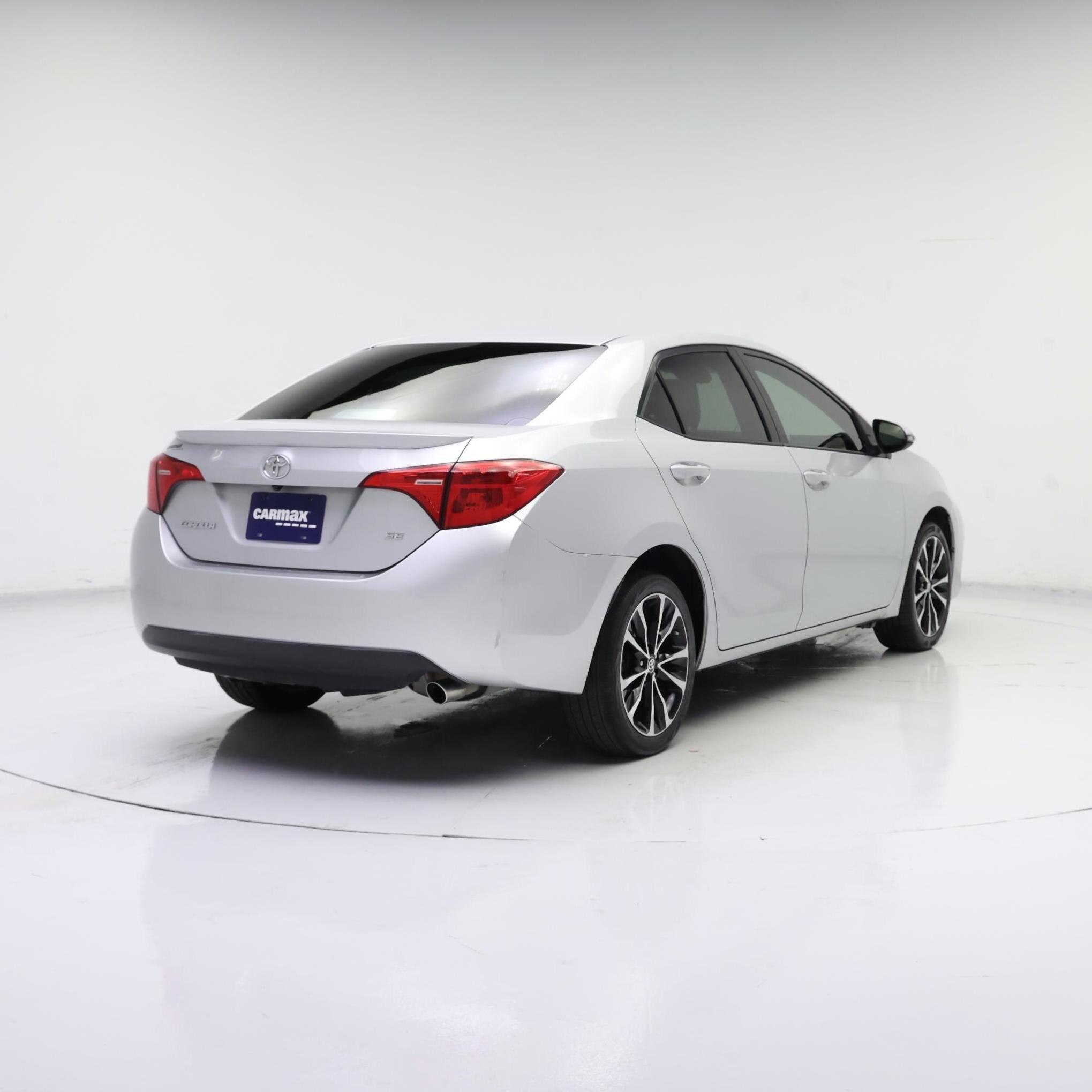 Thumbnail: 2018 Toyota Corolla - 8