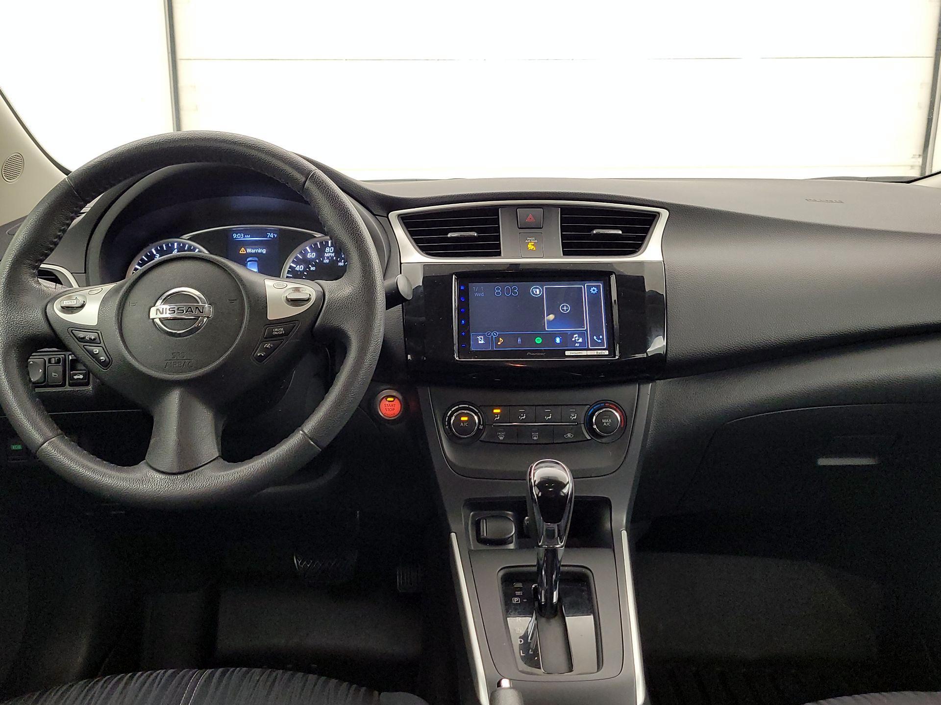 Thumbnail: 2017 Nissan Sentra - 9