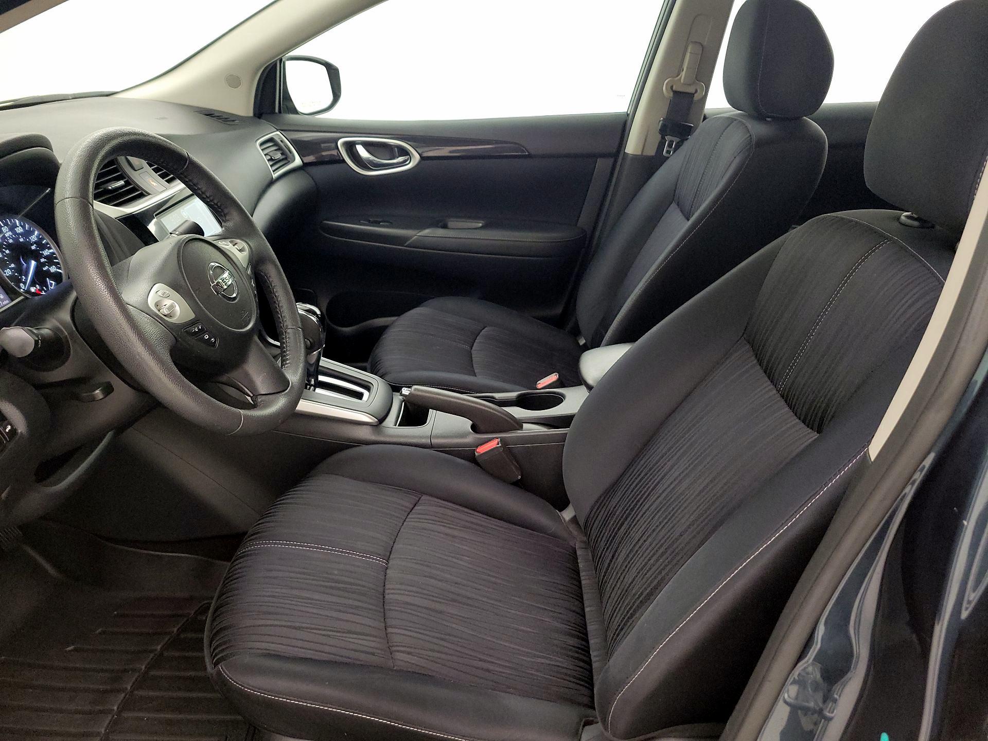 Thumbnail: 2017 Nissan Sentra - 11